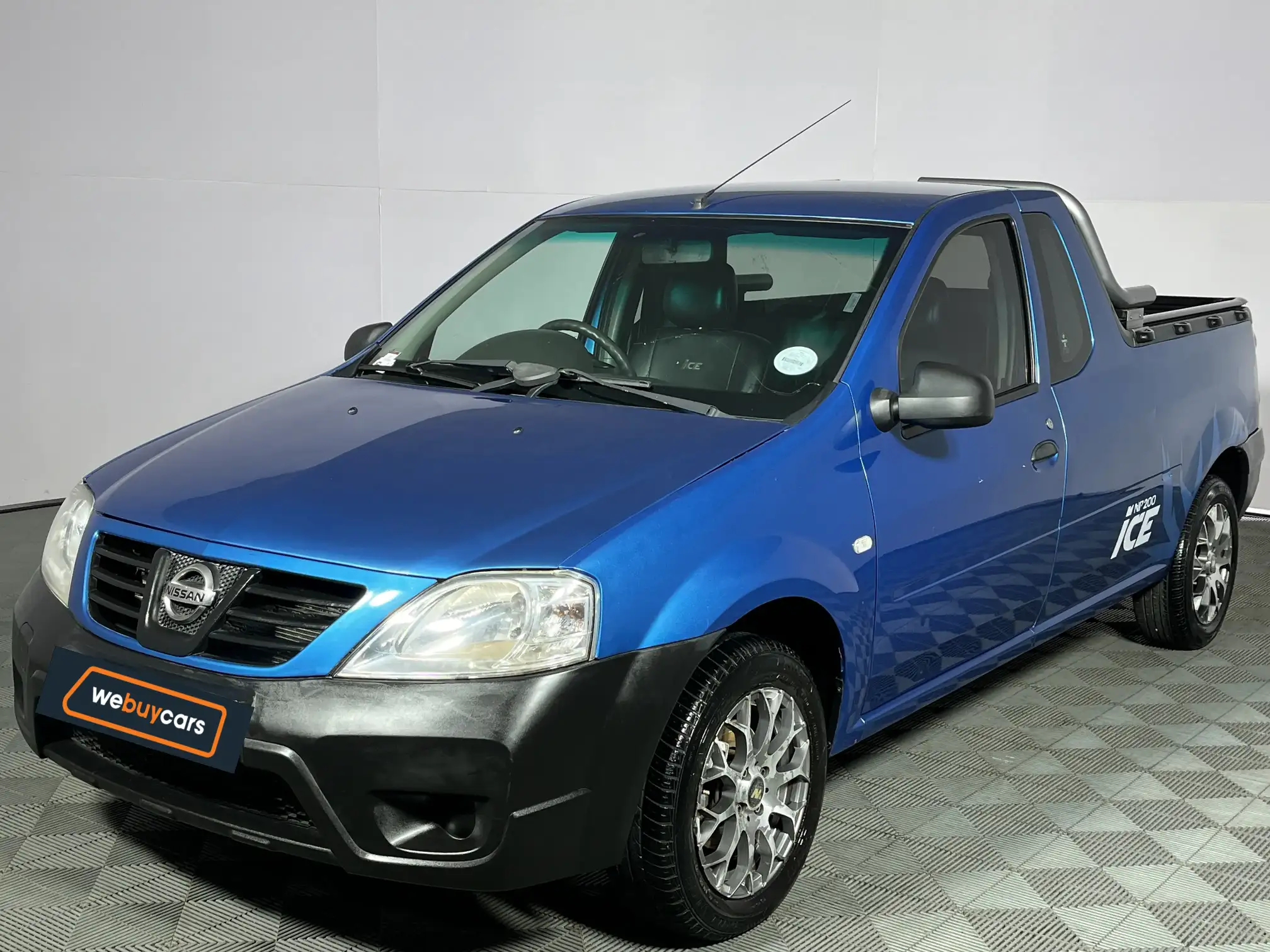 Nissan NP200