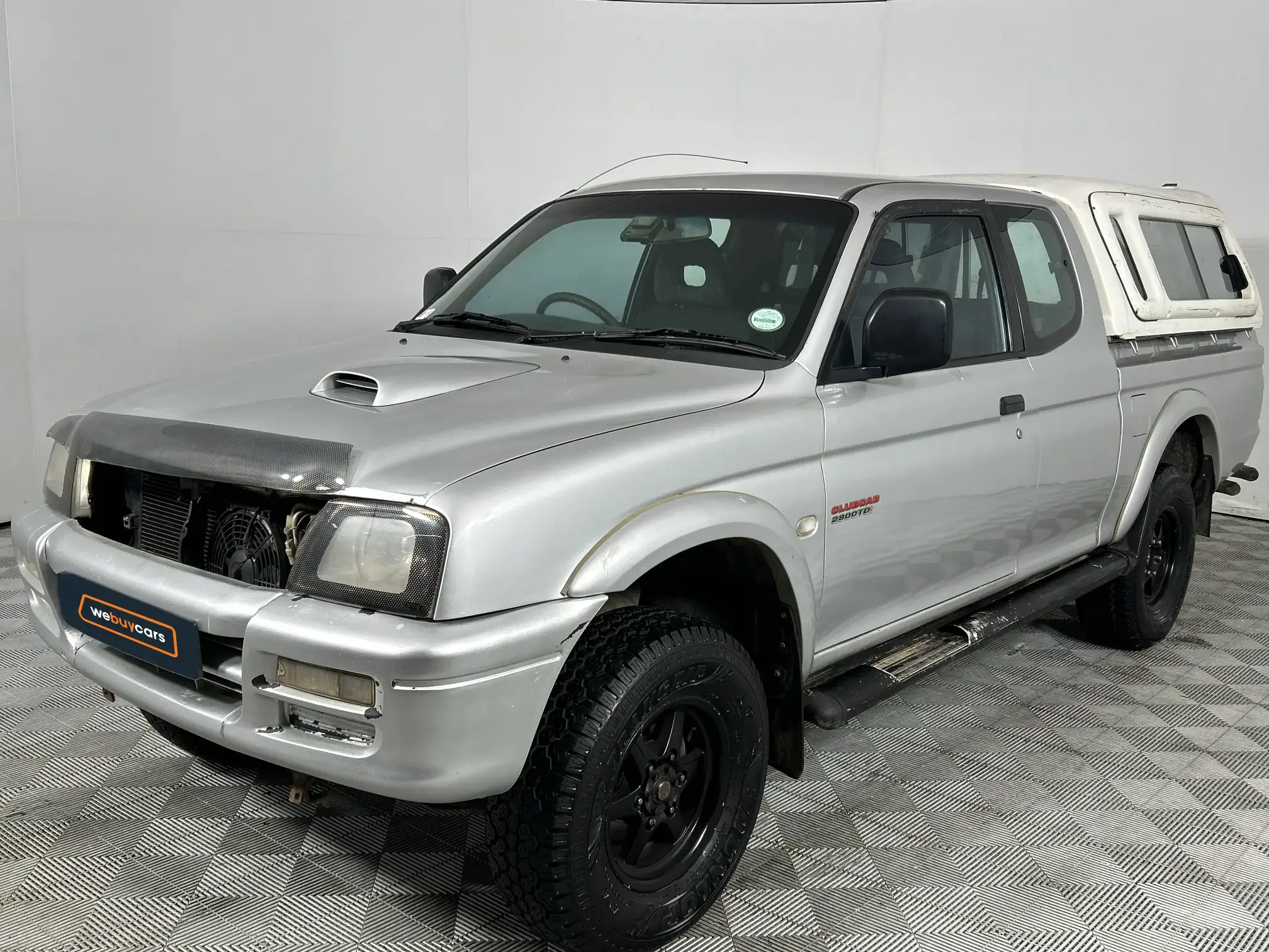 2002 Mitsubishi Colt