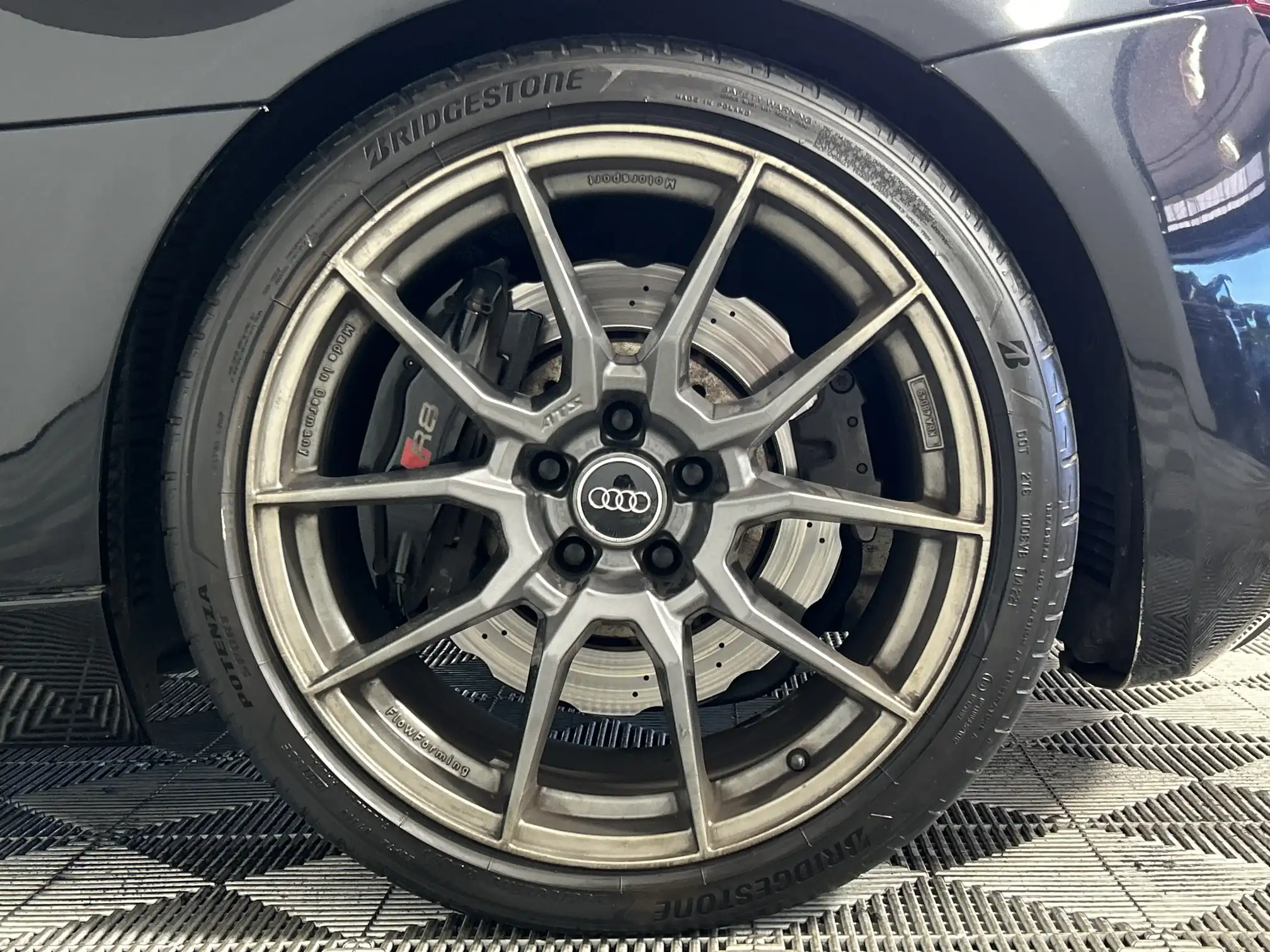 Audi R8