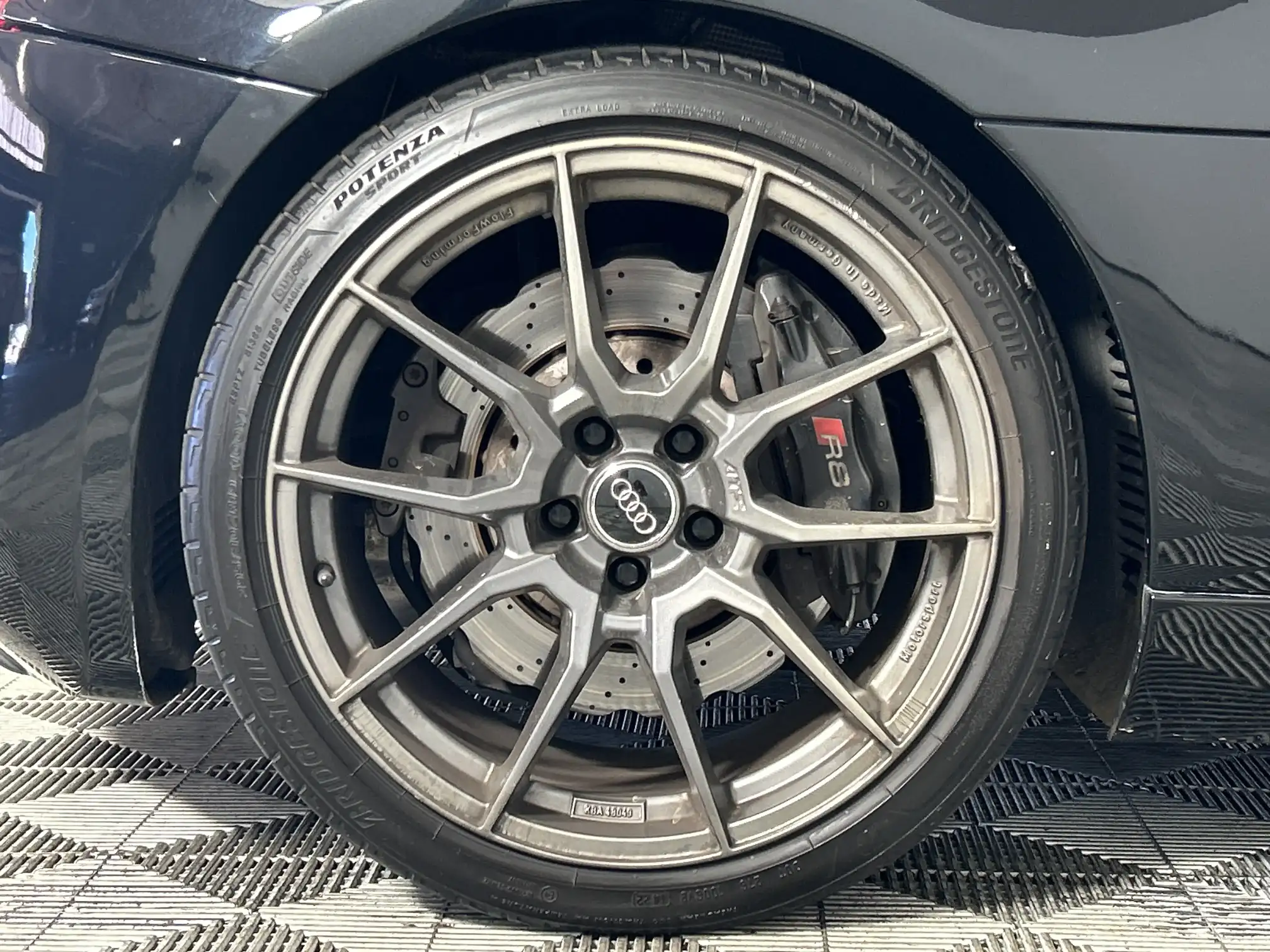 Audi R8