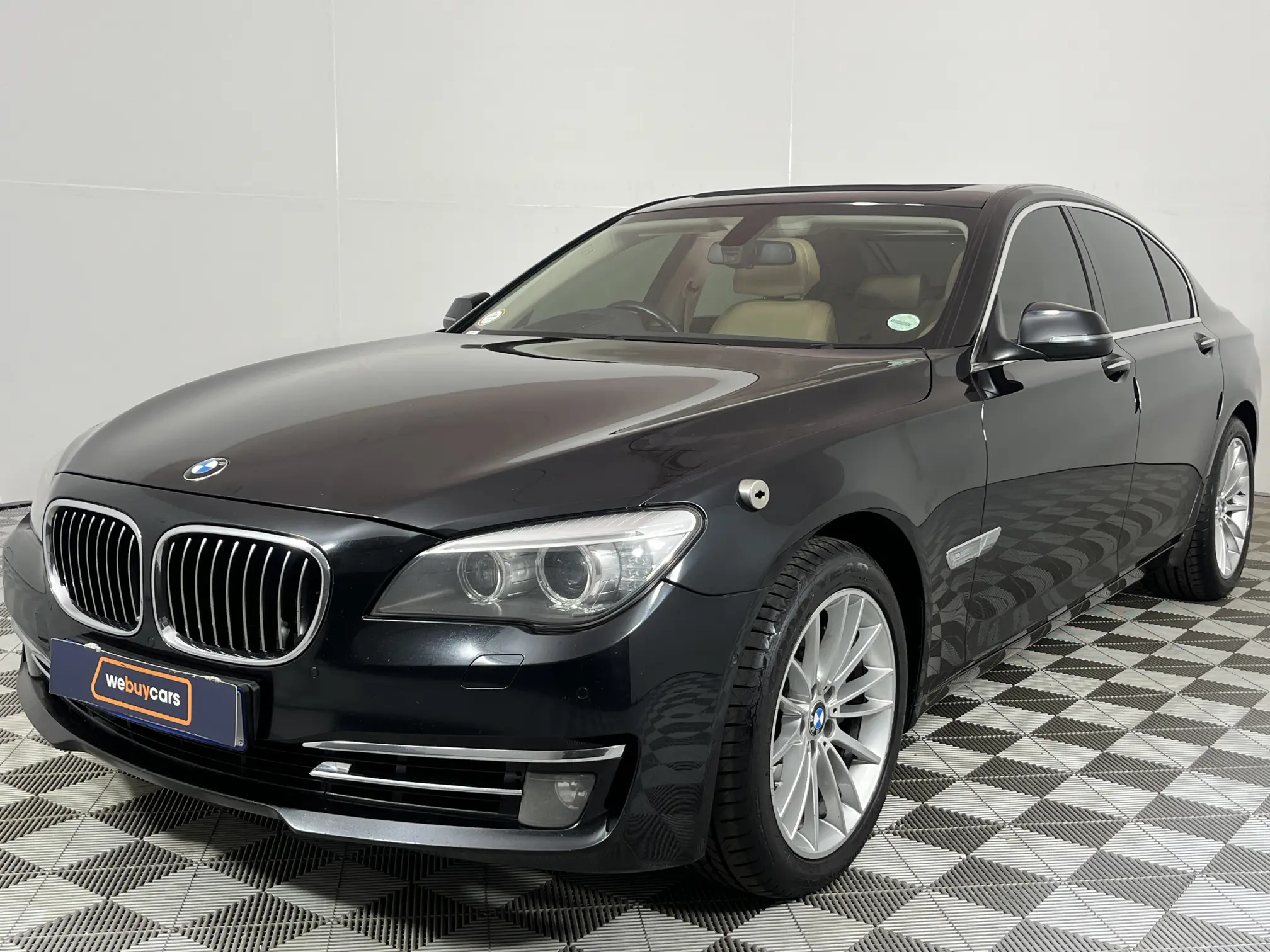 2013 BMW 7 Series 750i (F01)