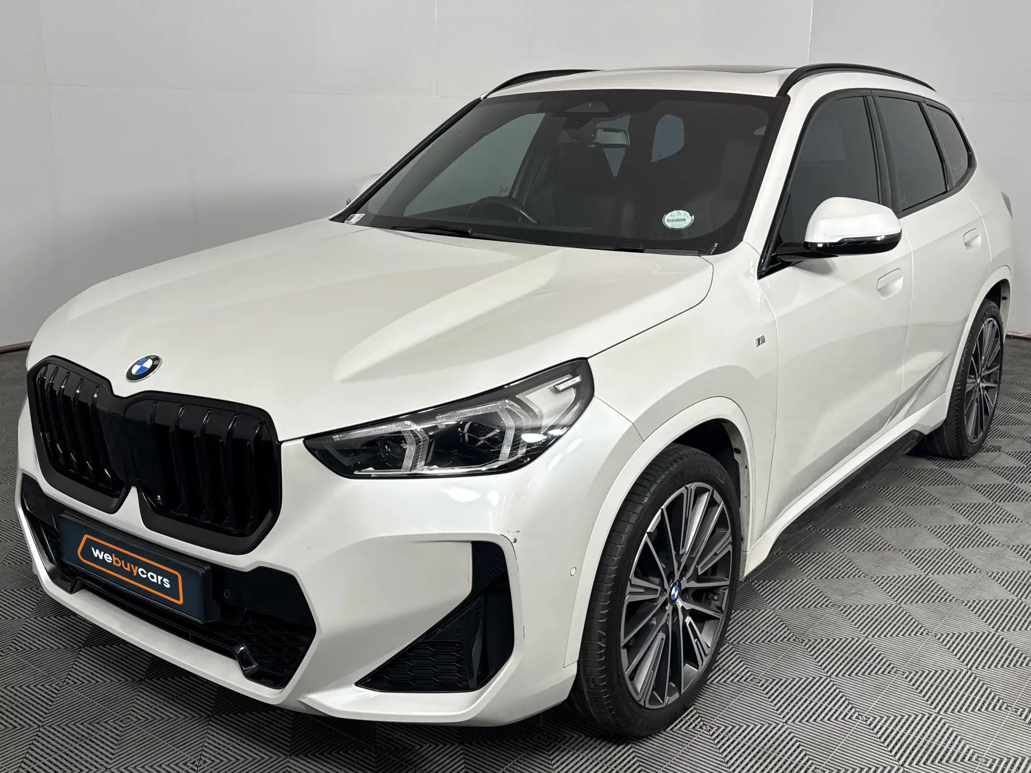 2023 BMW X1