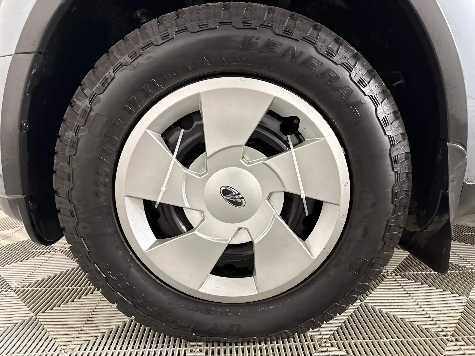 Mahindra XUV