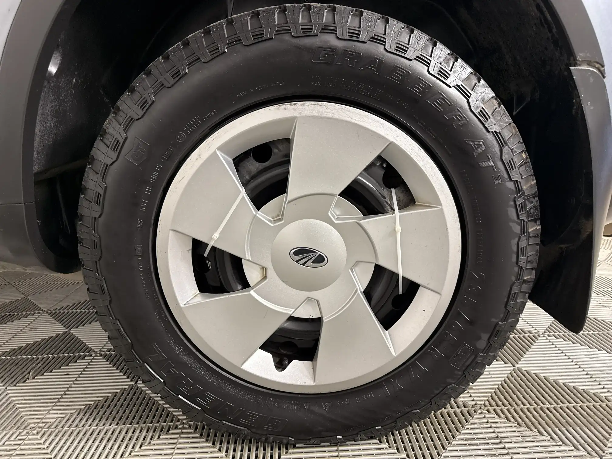 Mahindra XUV