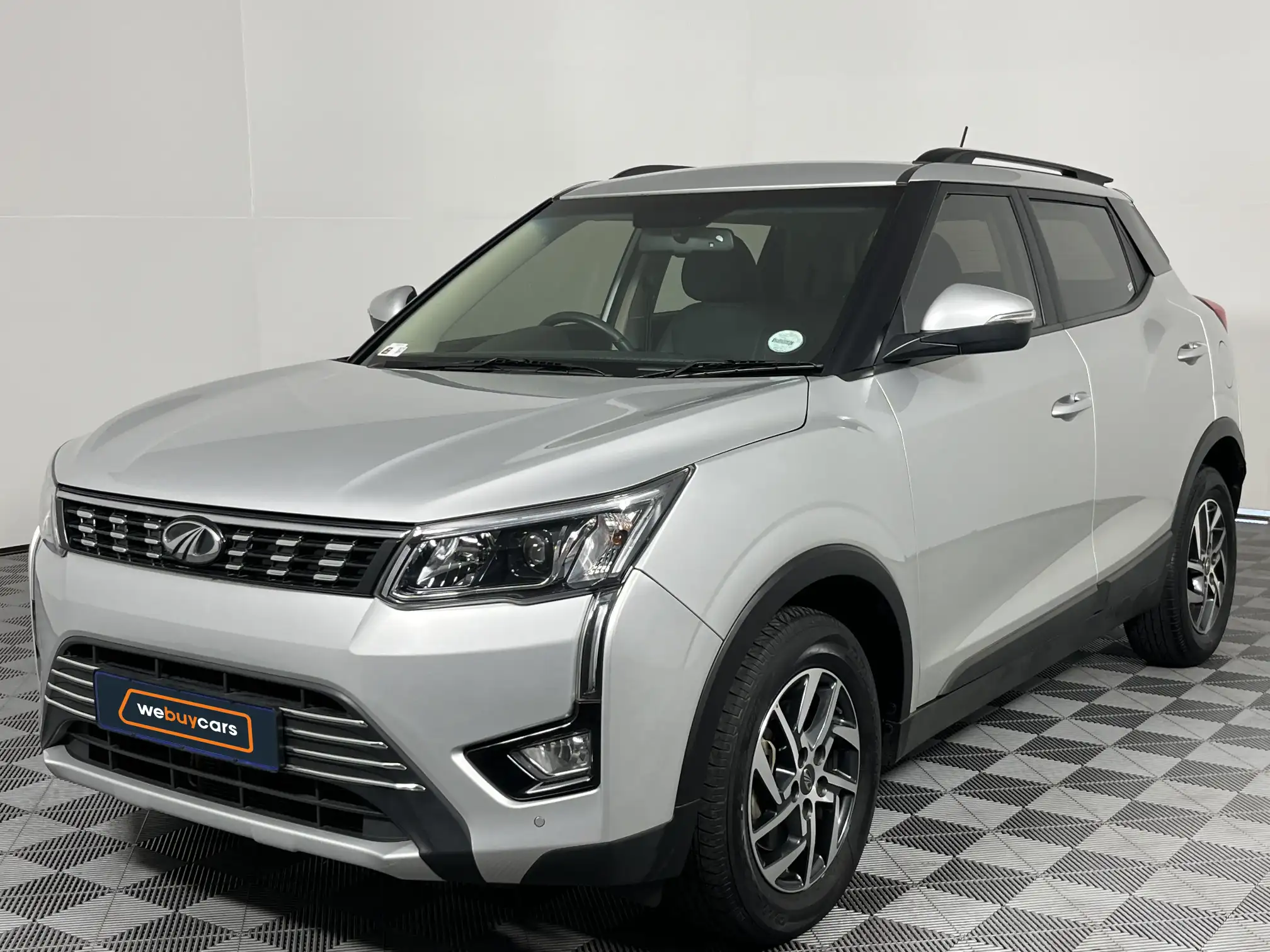 2022 Mahindra Xuv300