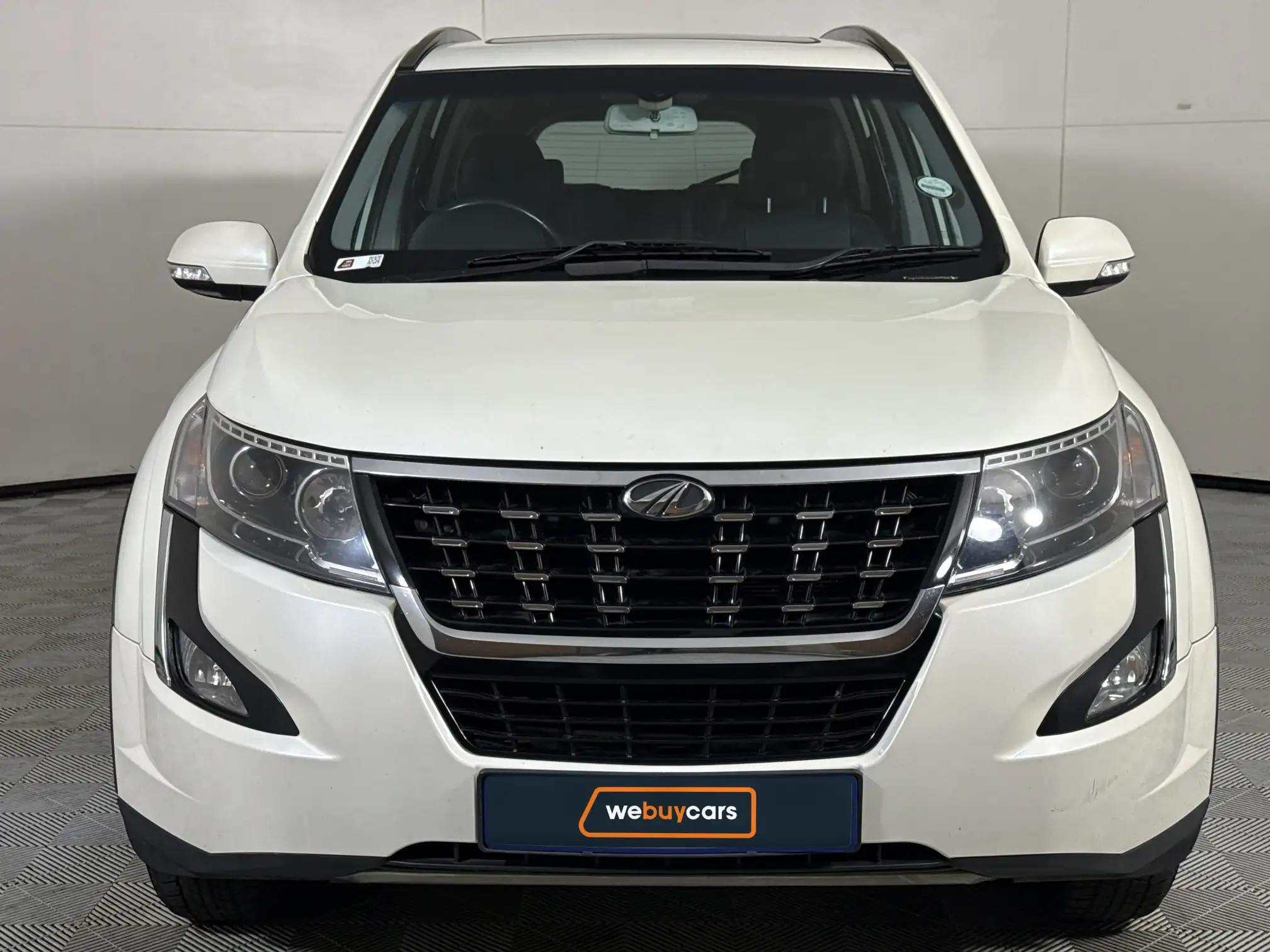 Mahindra XUV