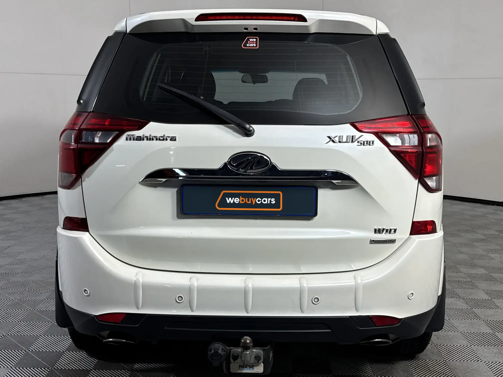 Mahindra XUV