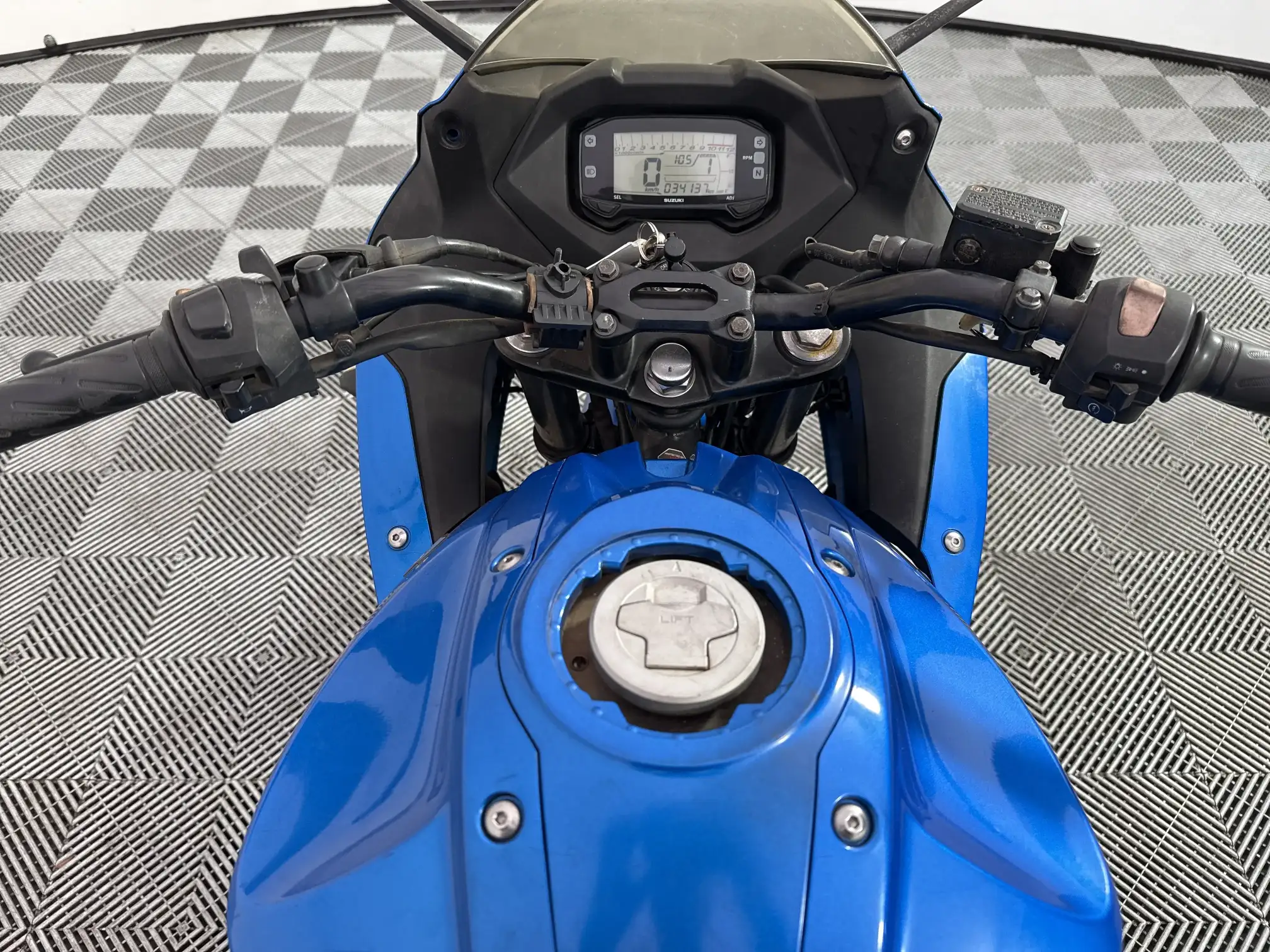 Suzuki GSX