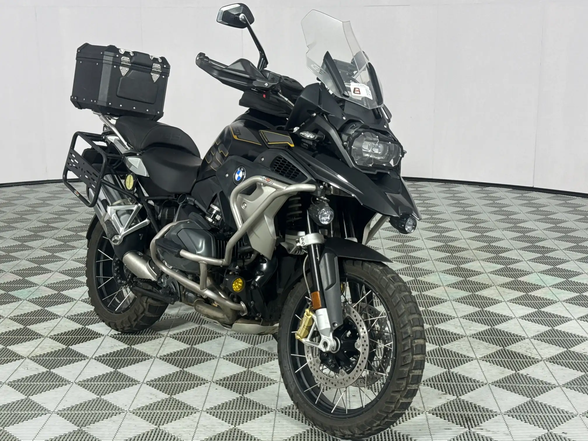 BMW R Series