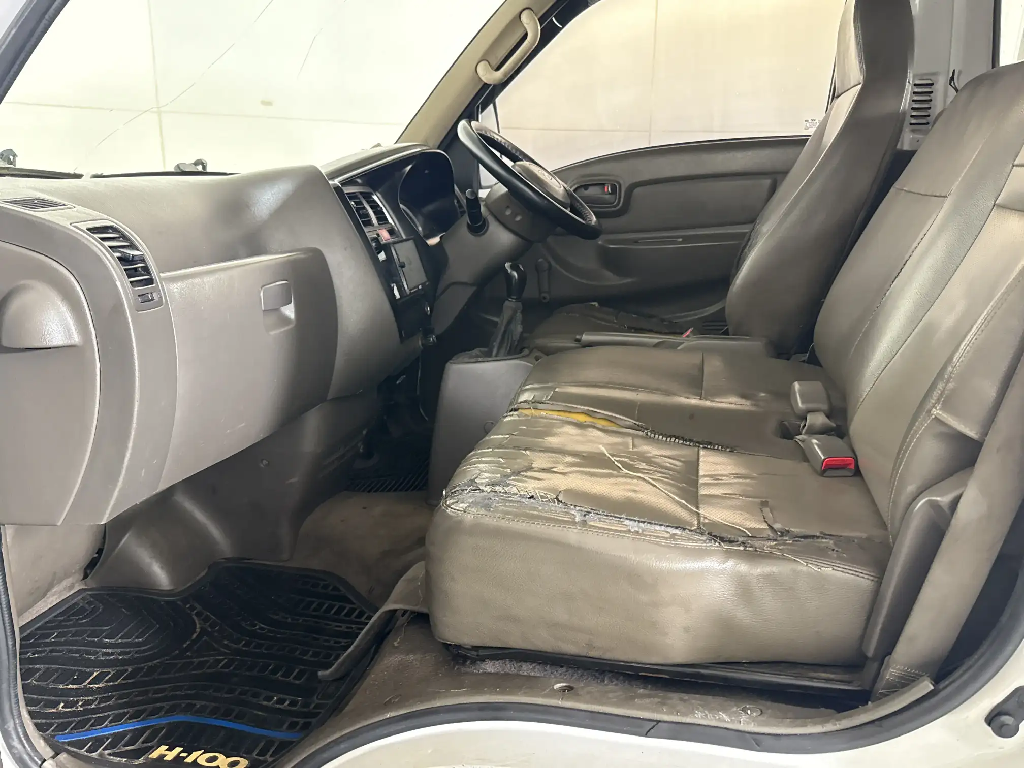 Hyundai H100