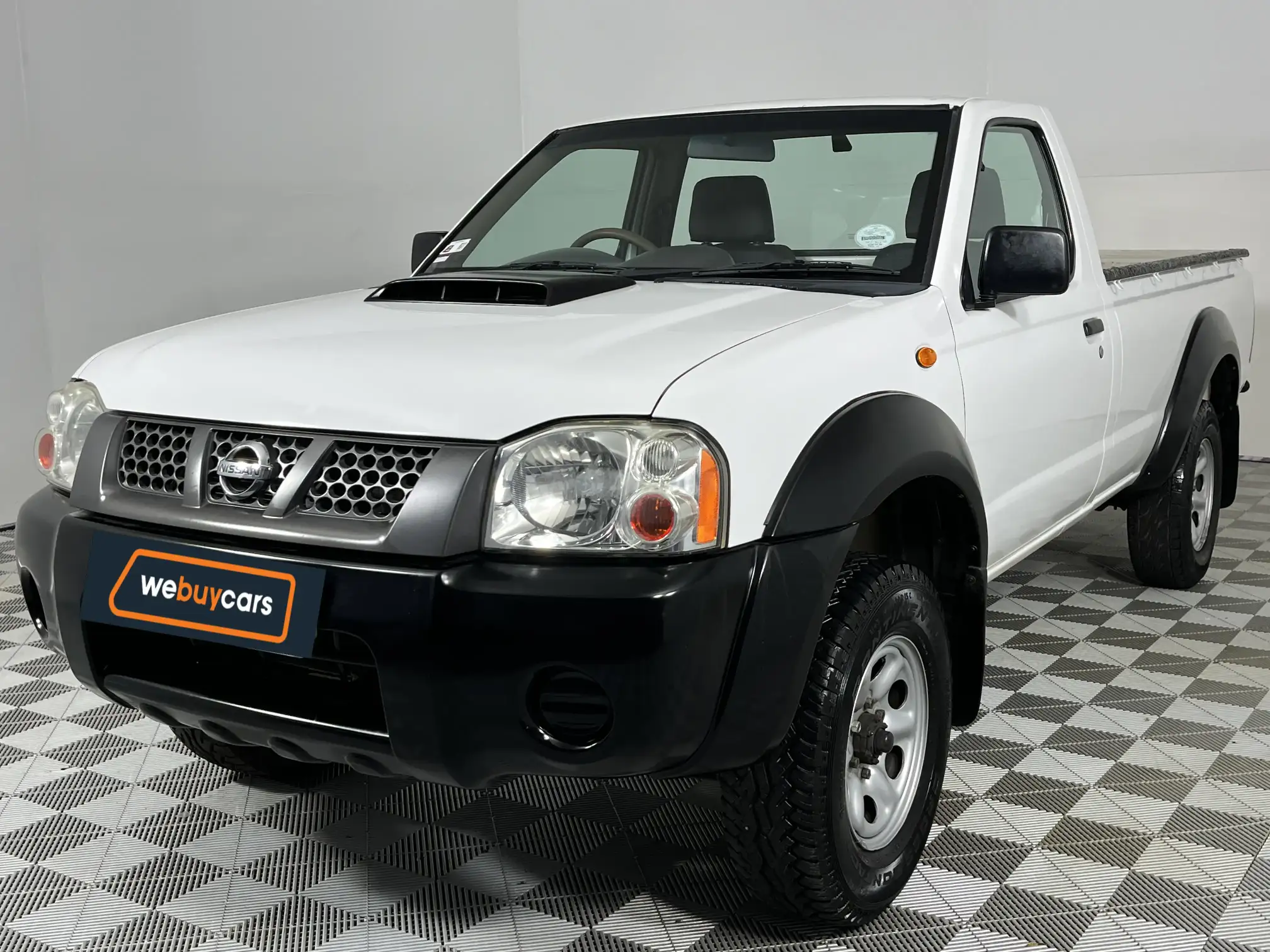 2017 Nissan Hardbody