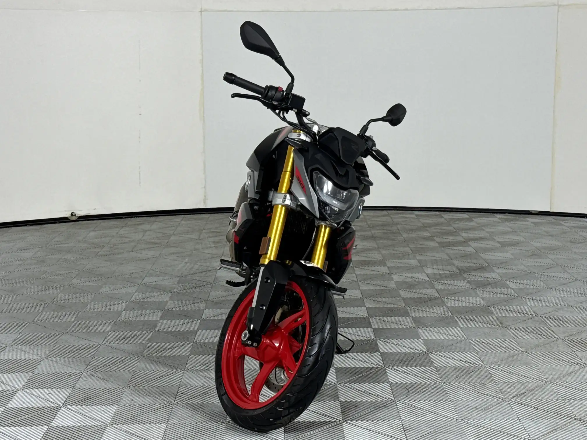BMW C