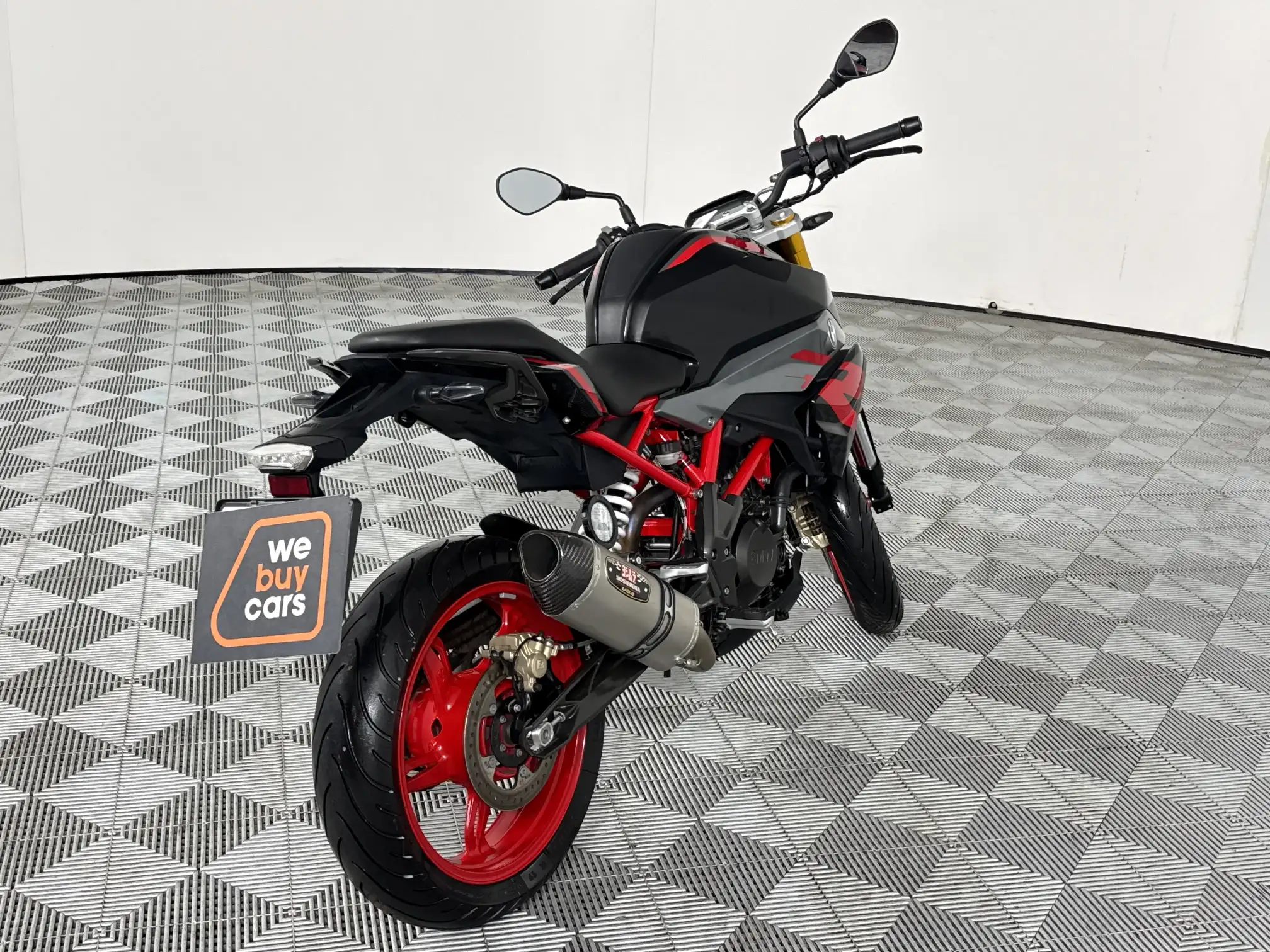 BMW C