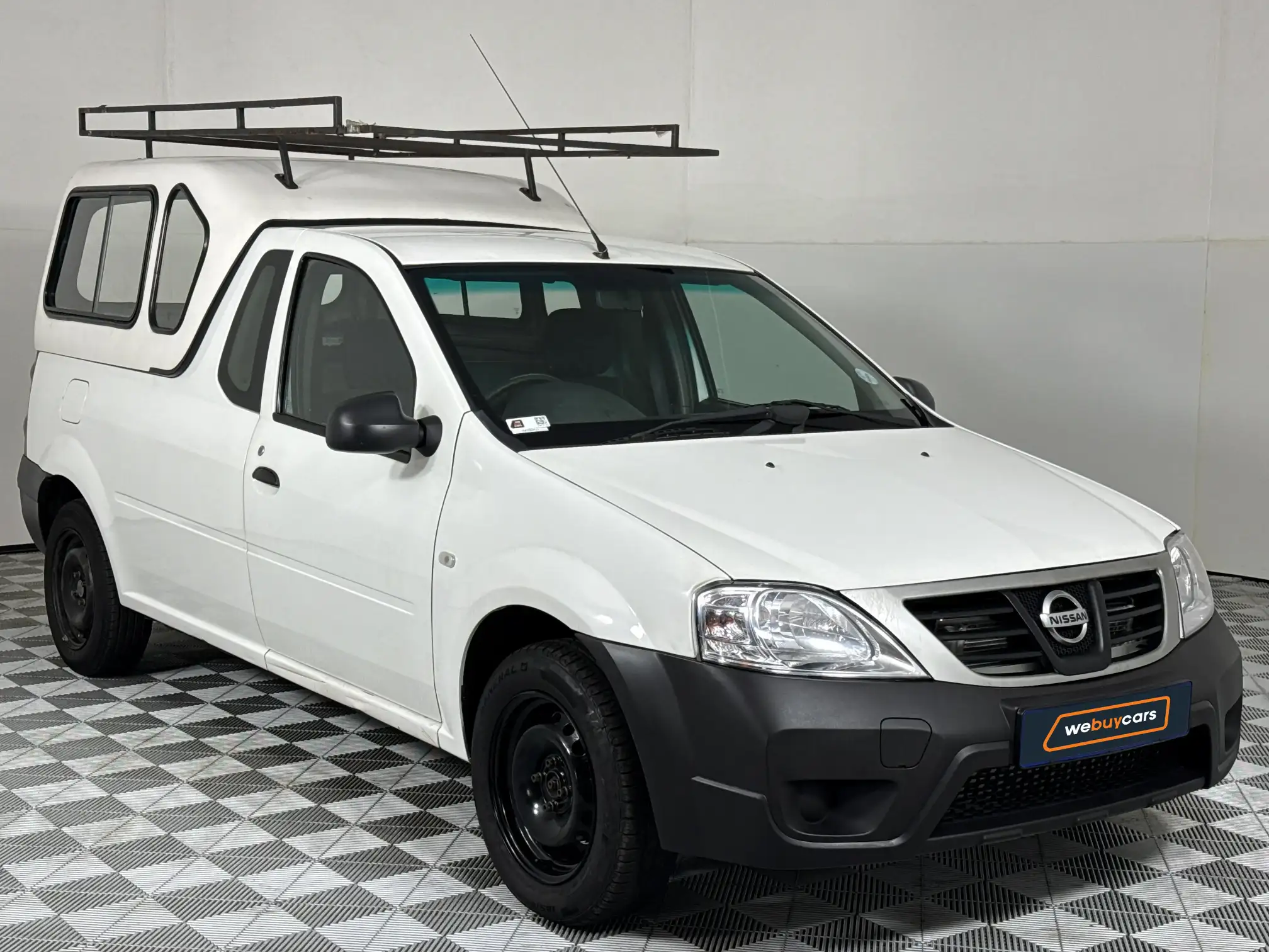 Nissan NP200