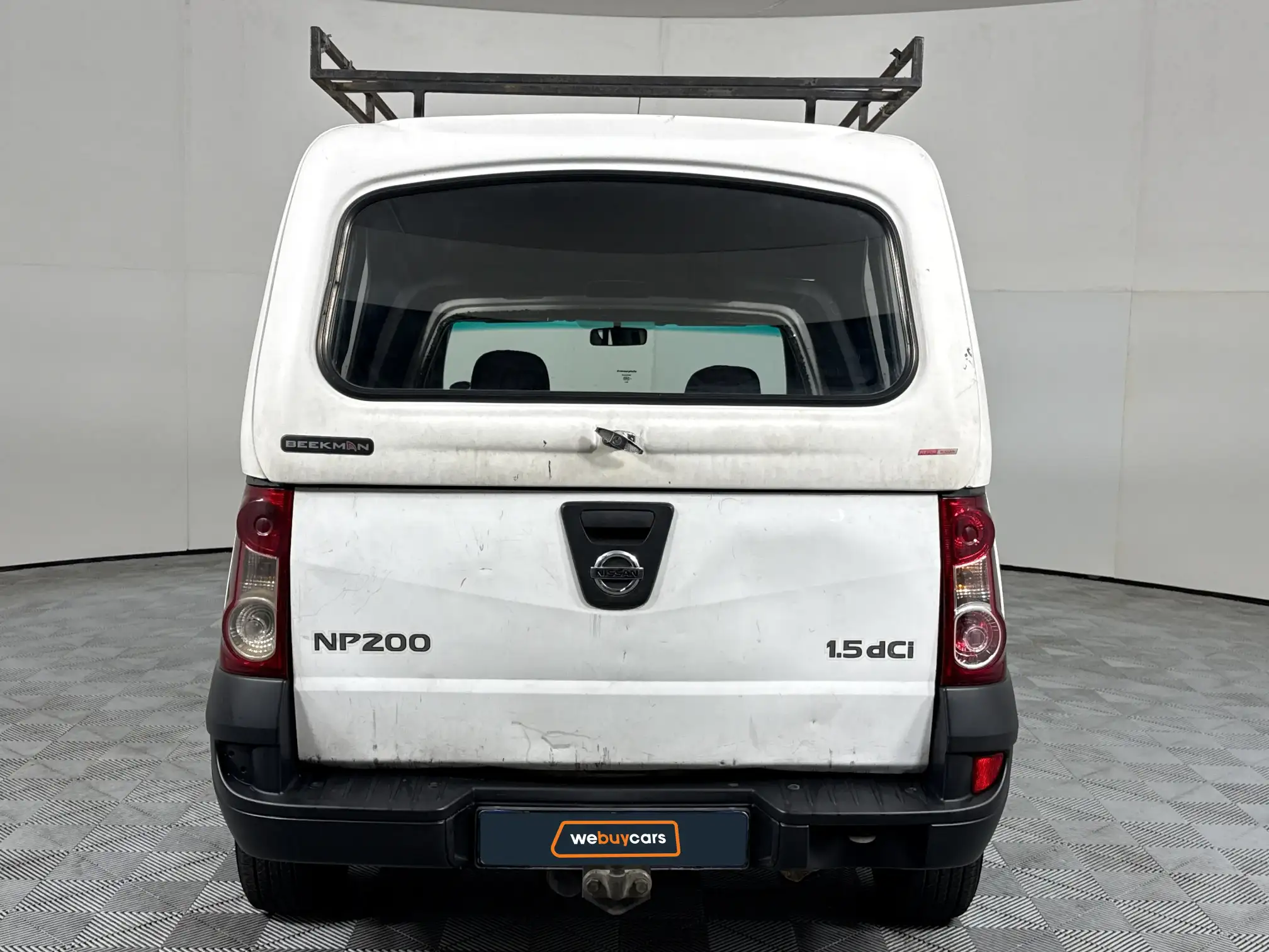 Nissan NP200