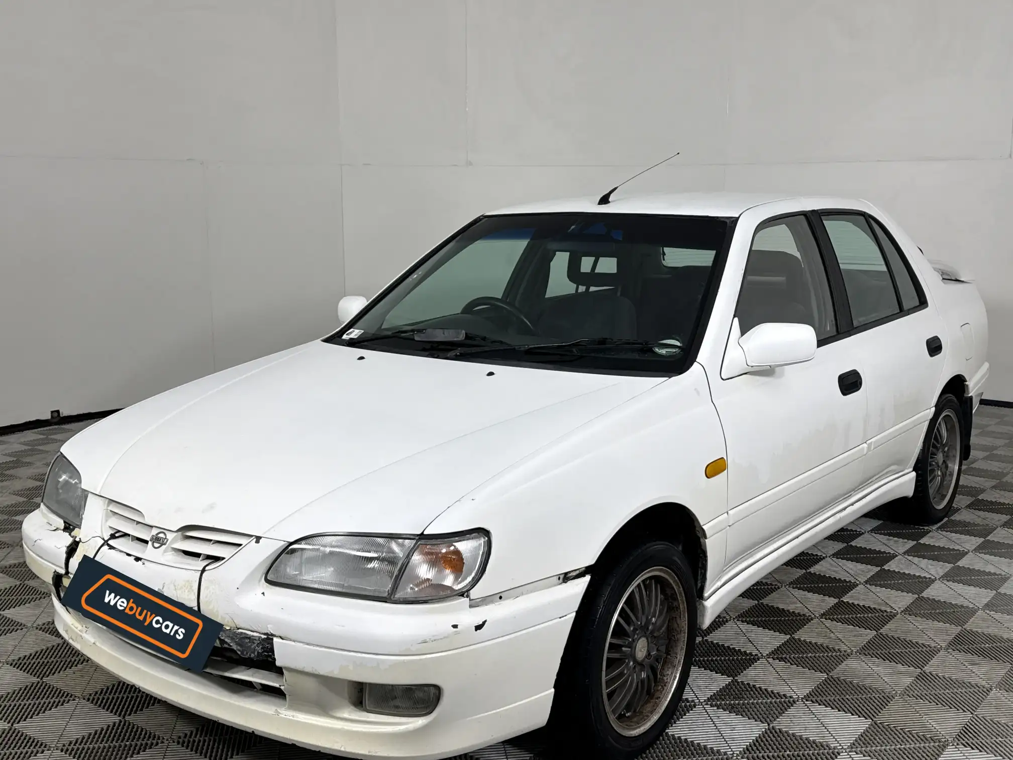 2000 Nissan Sentra