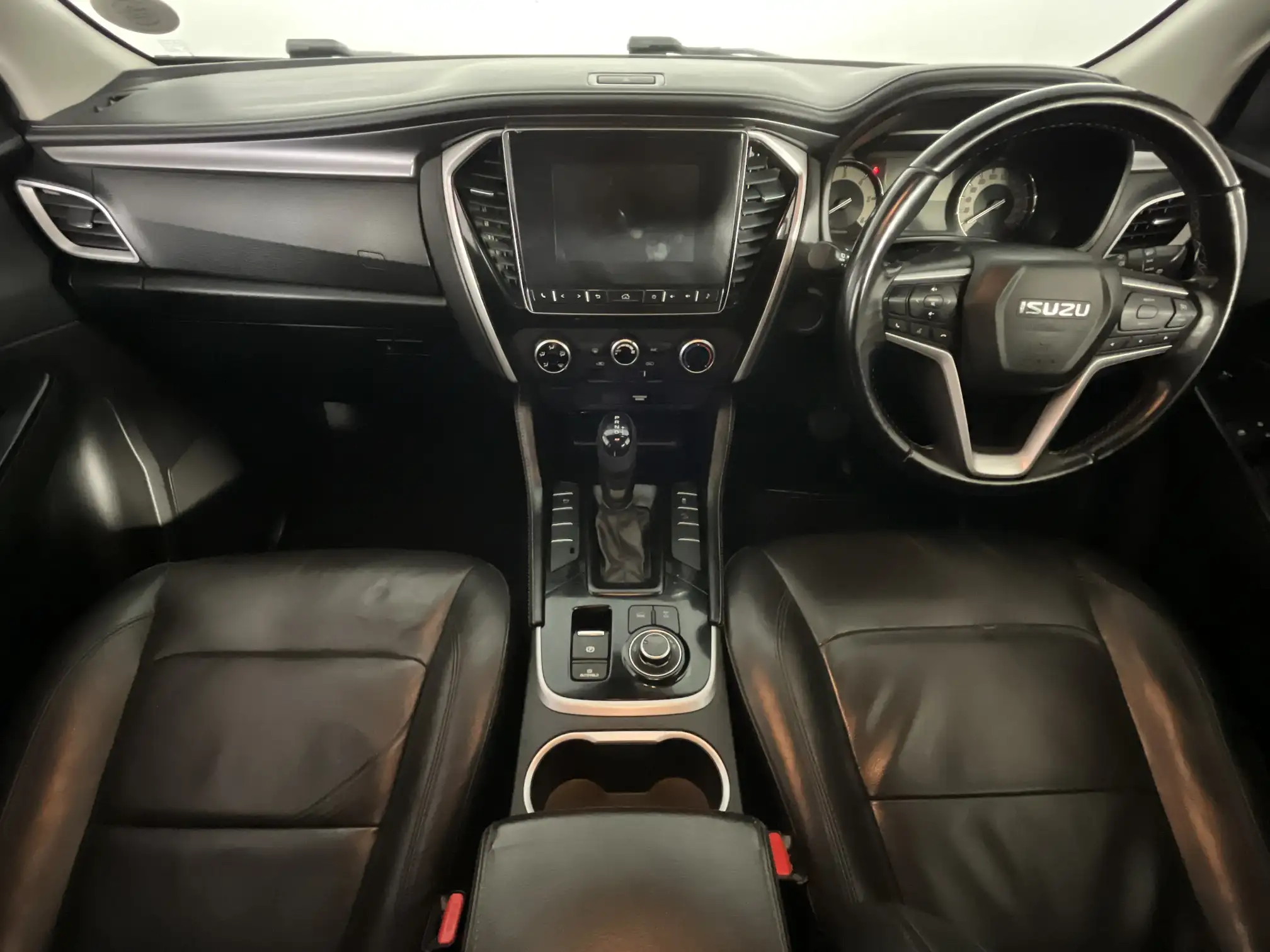 Isuzu MU-X