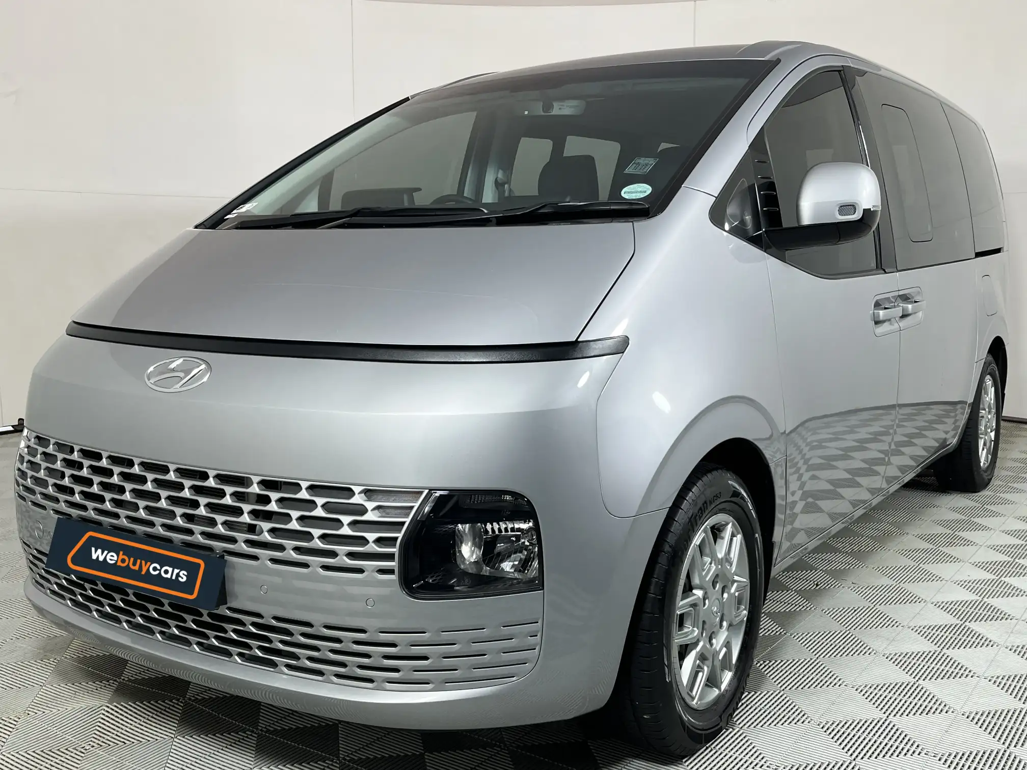 Hyundai Staria