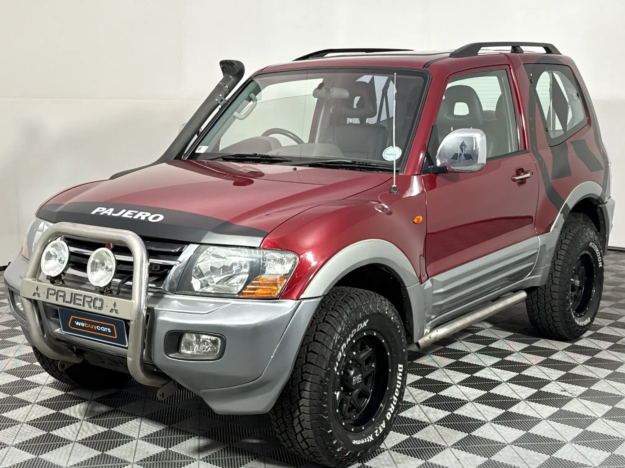 2002 Mitsubishi Pajero