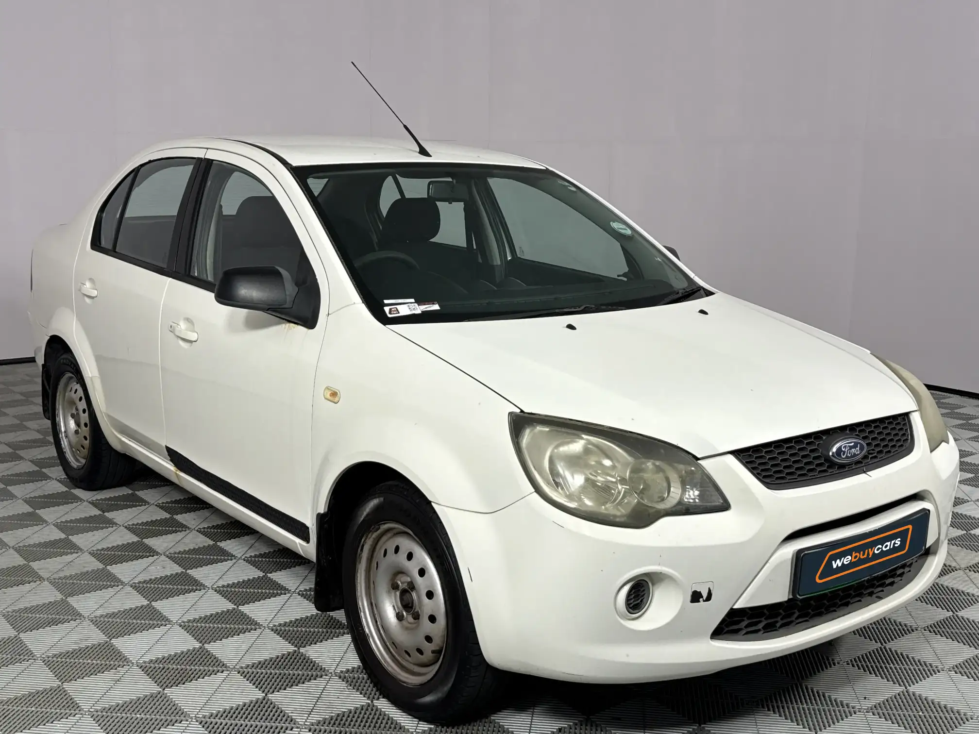 Ford Ikon