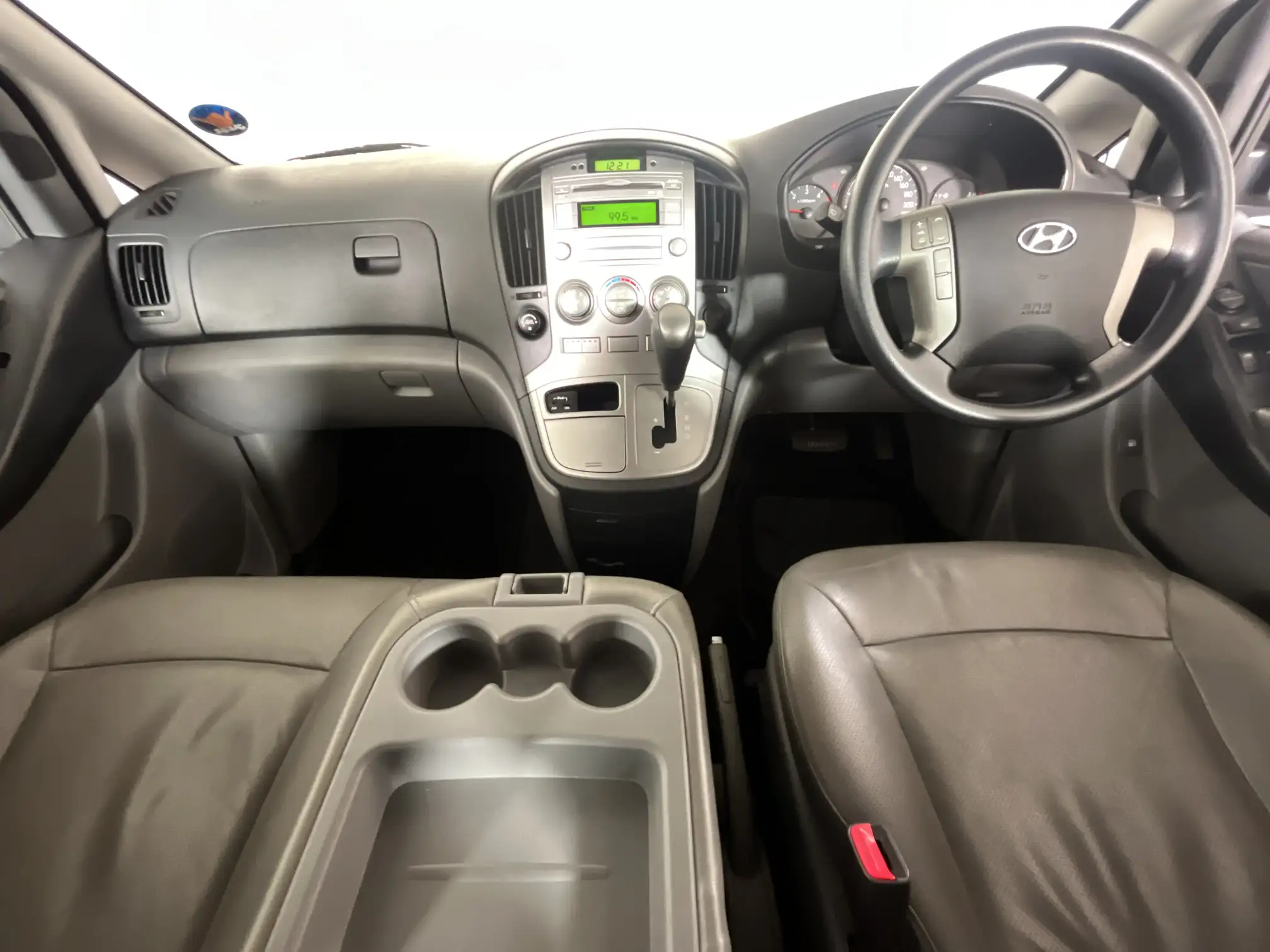 Hyundai H-1