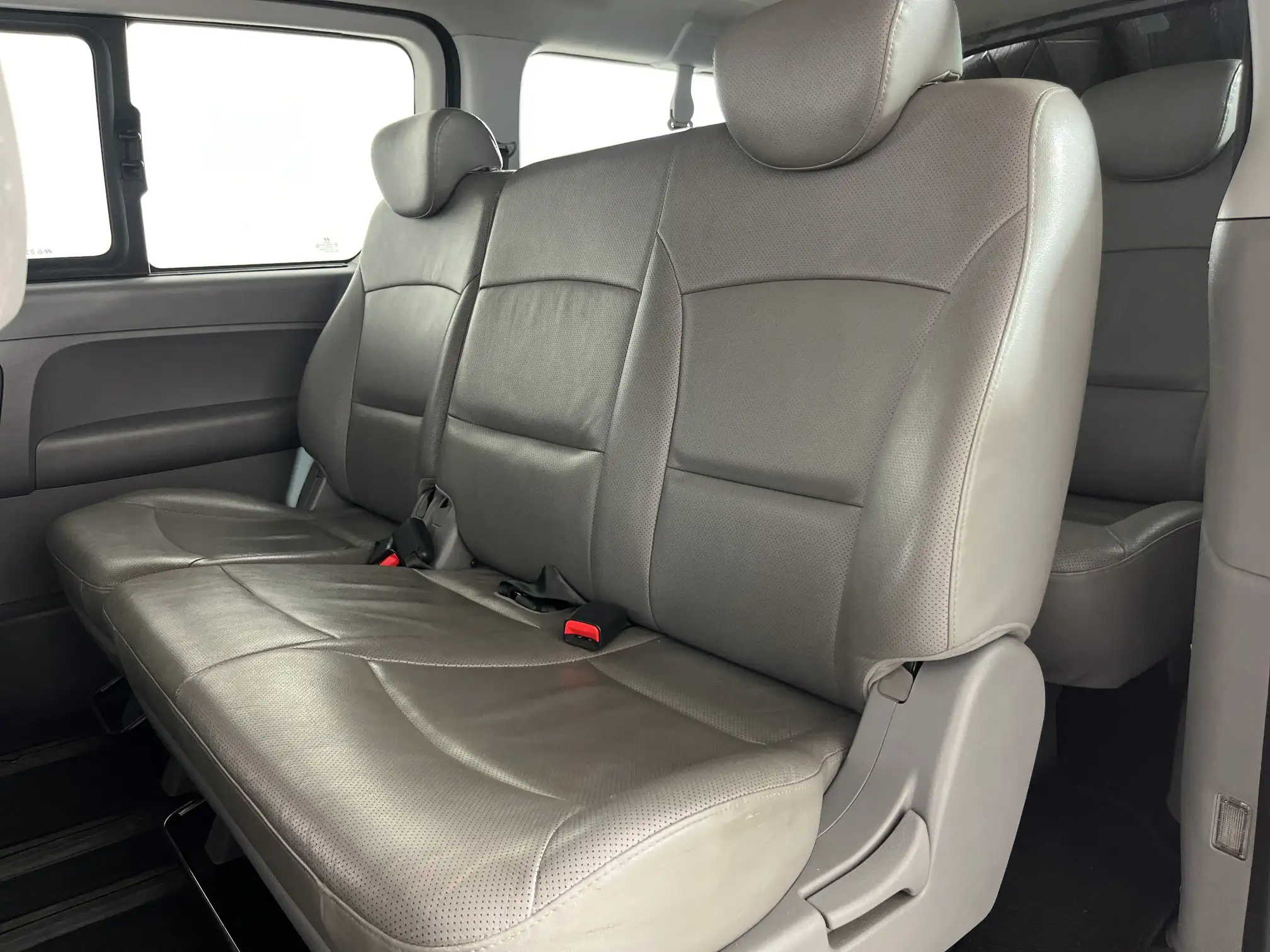 Hyundai H-1