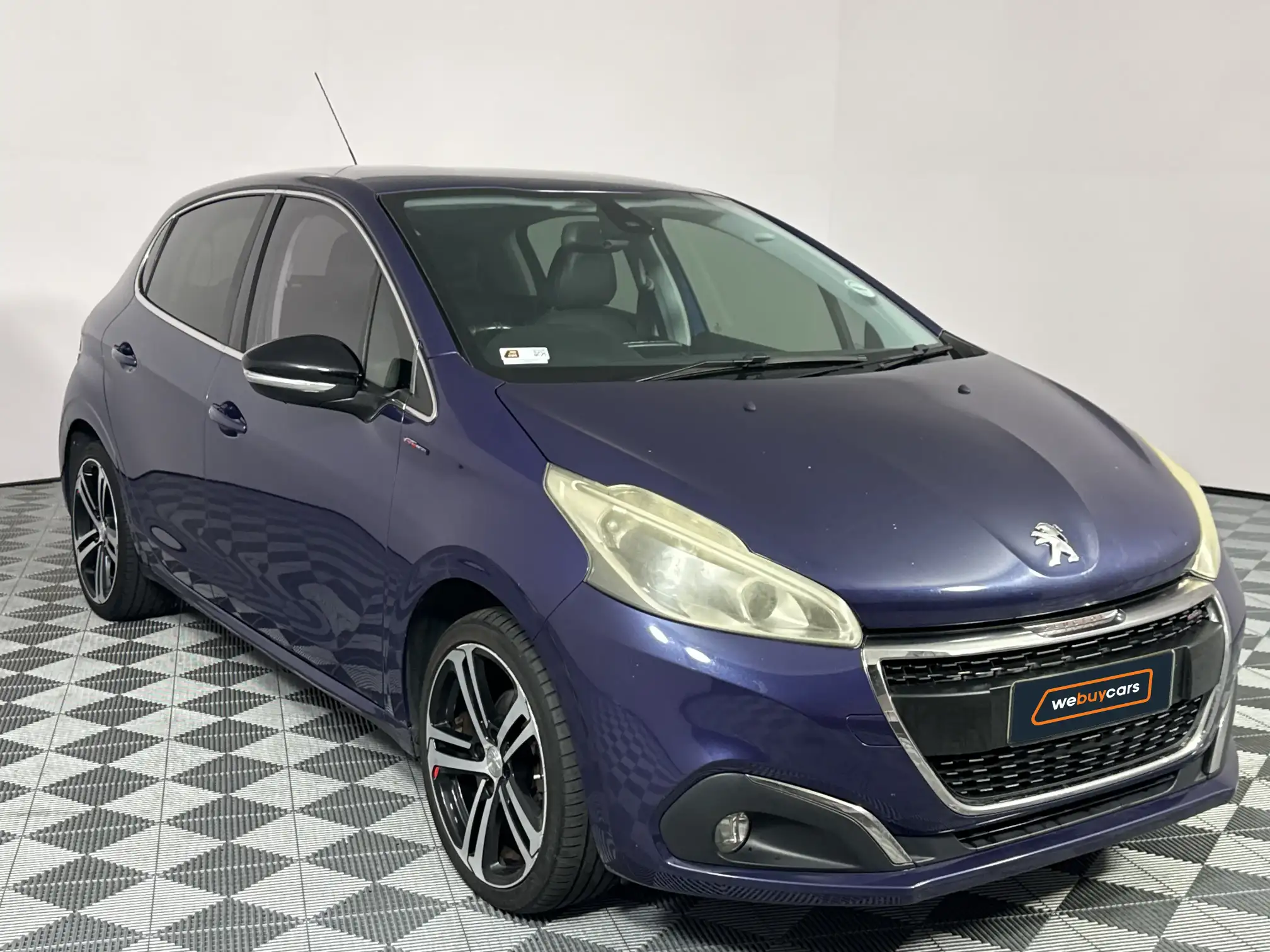 Peugeot 208