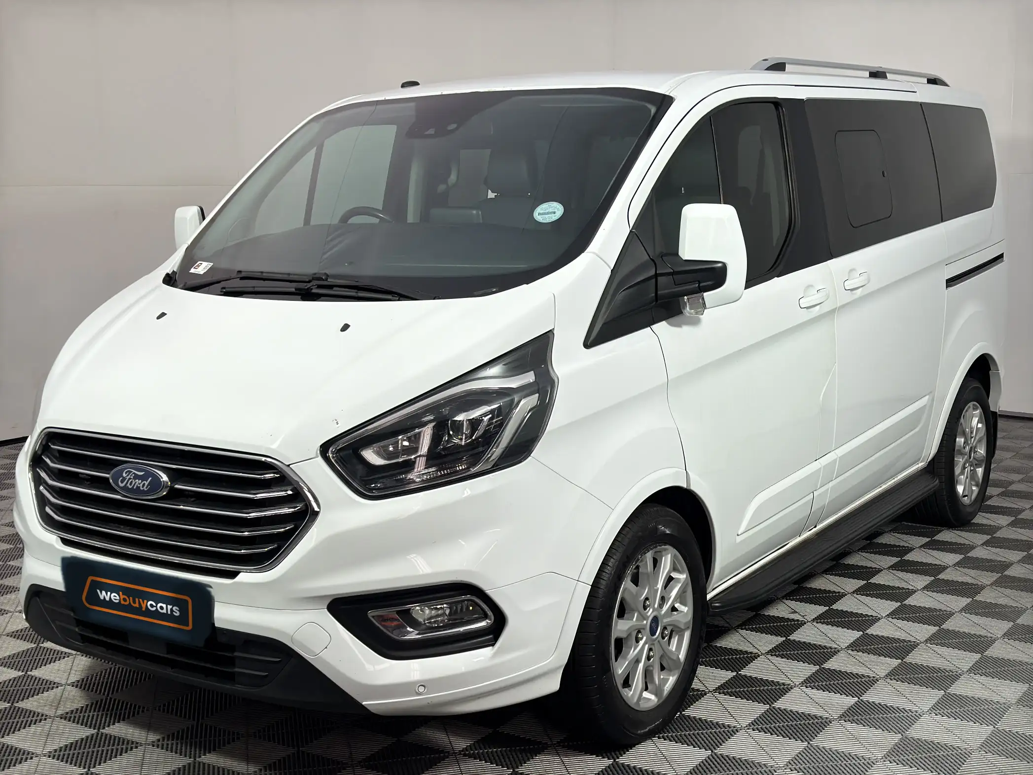 2022 Ford Tourneo