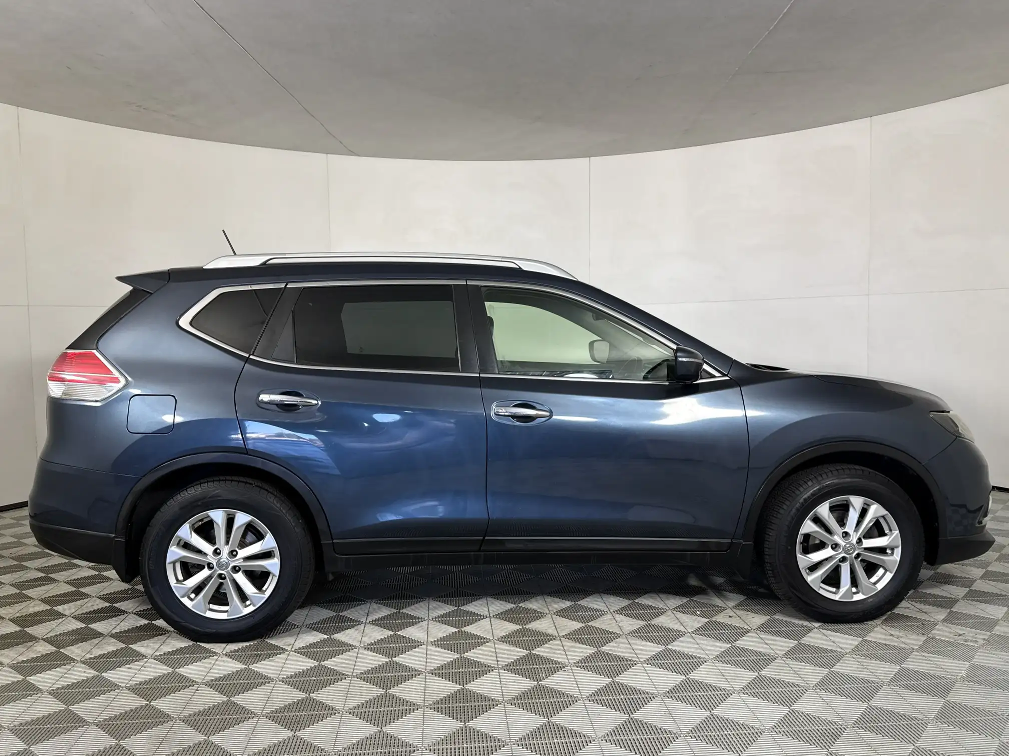 Nissan X Trail