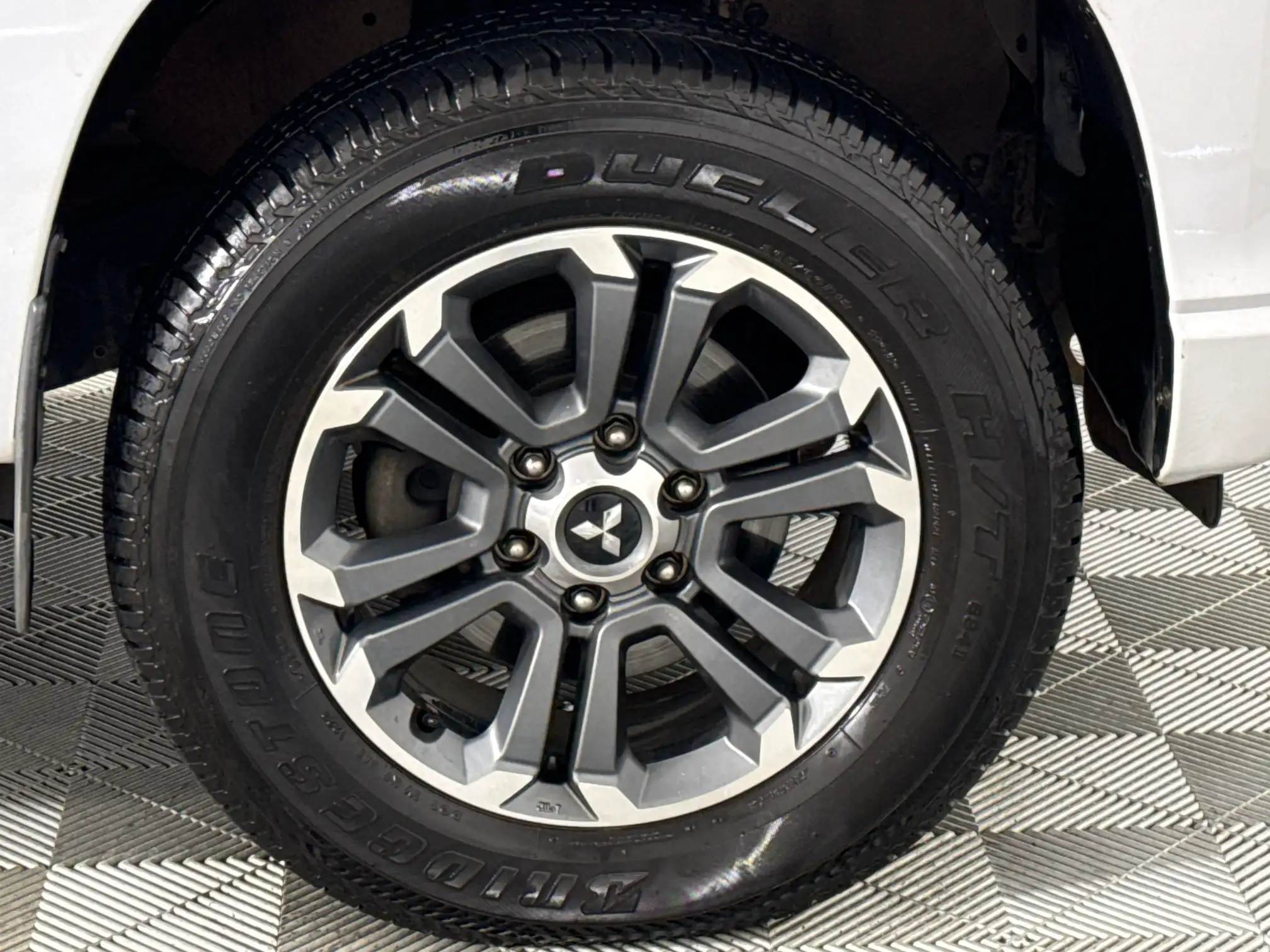 Mitsubishi Triton