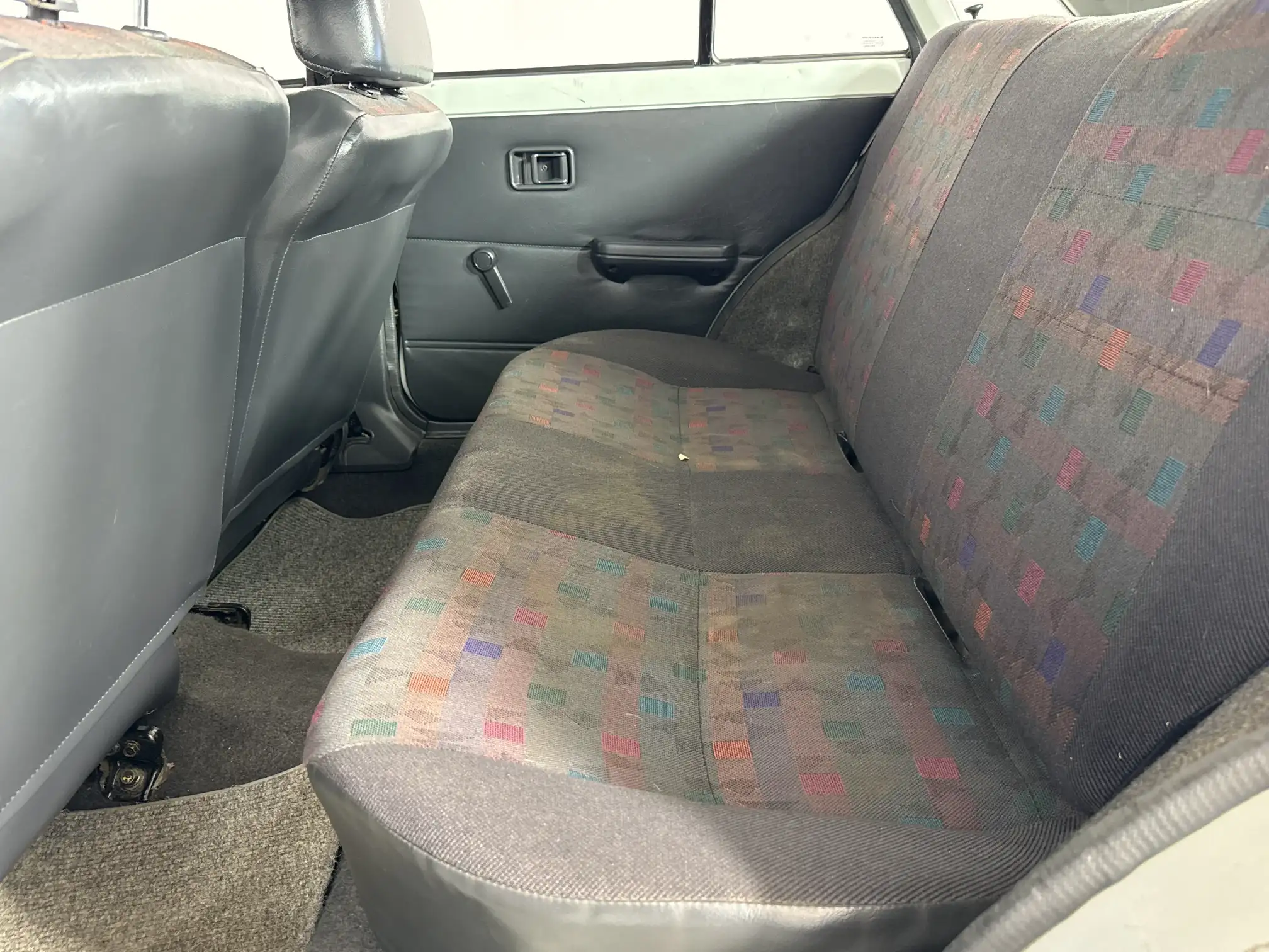 Mazda 323