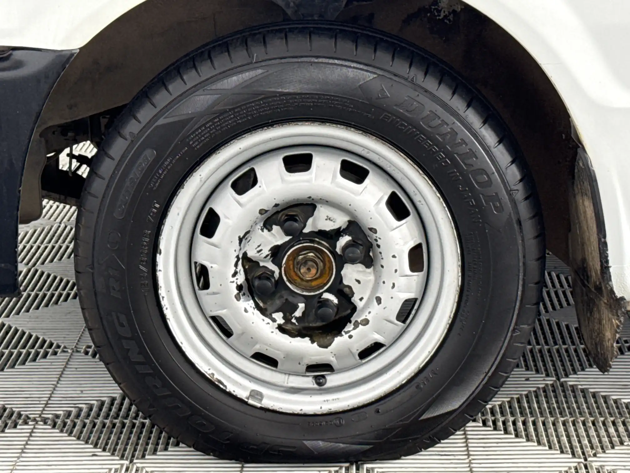 Mazda 323