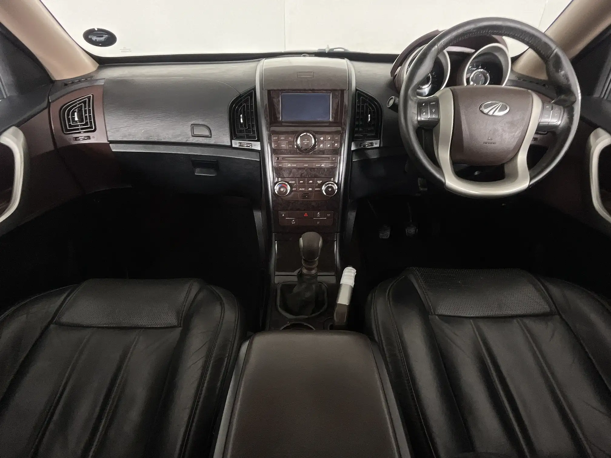 Mahindra XUV