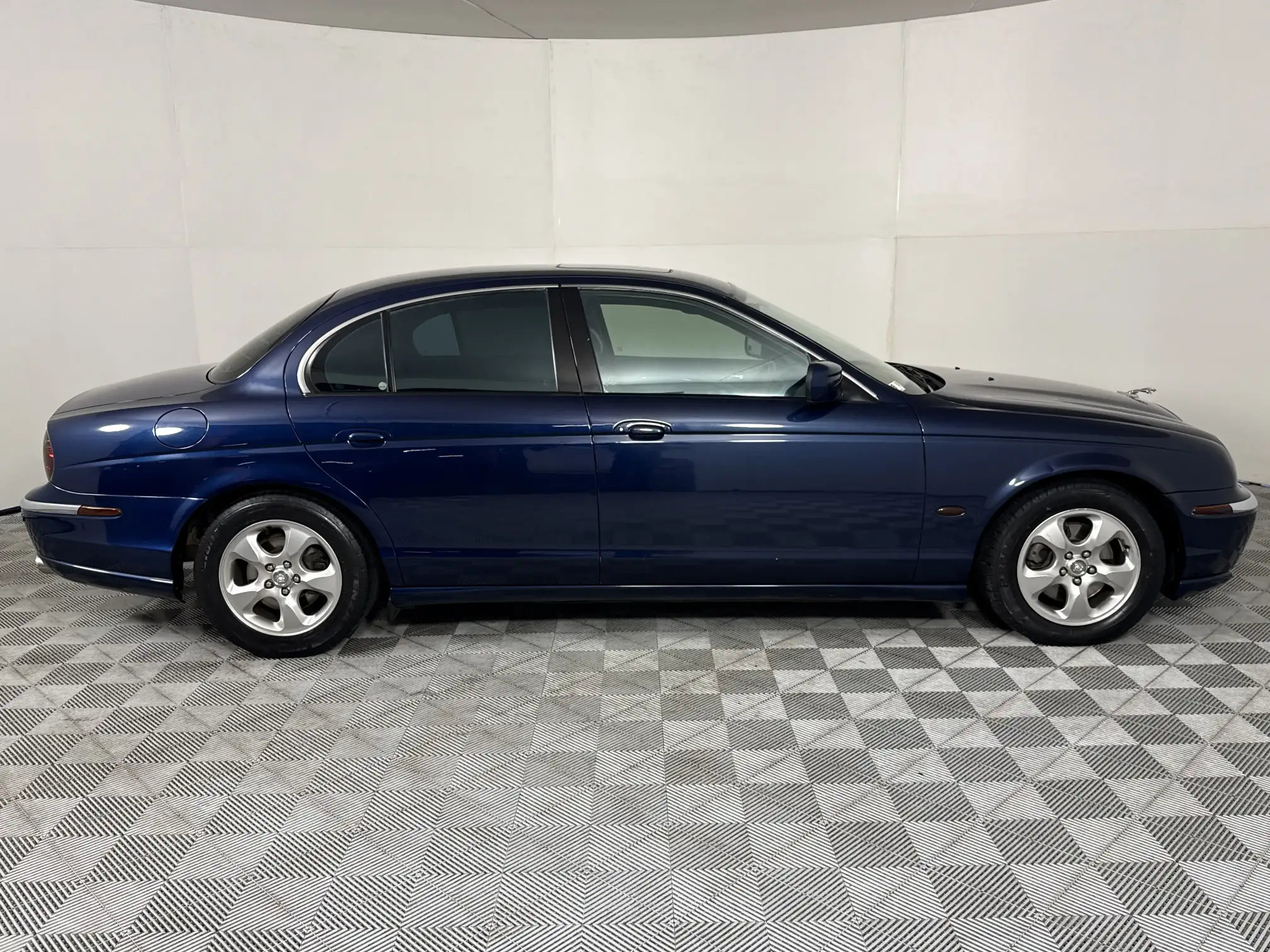 Jaguar S-Type