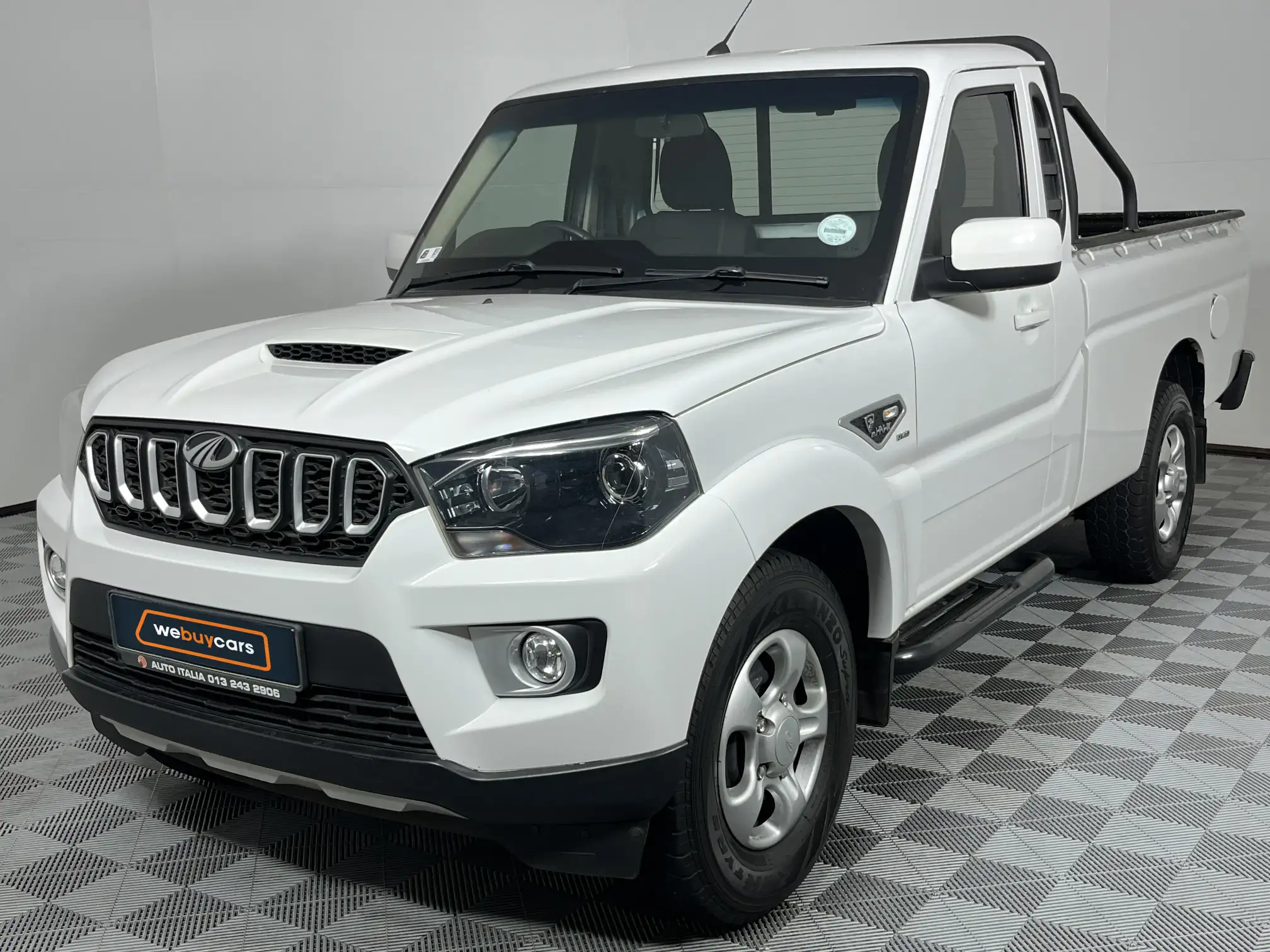 2021 Mahindra PIK UP