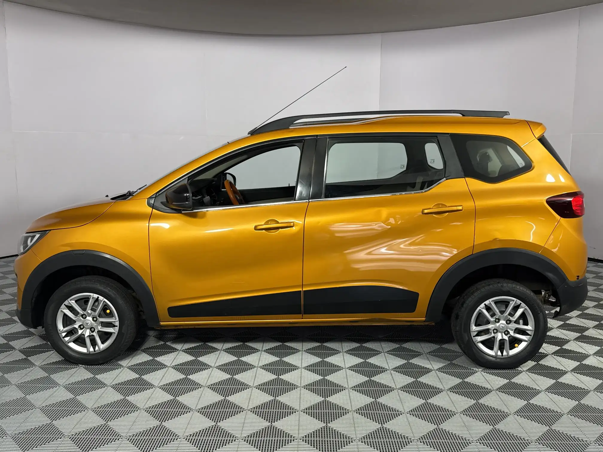 Renault Triber