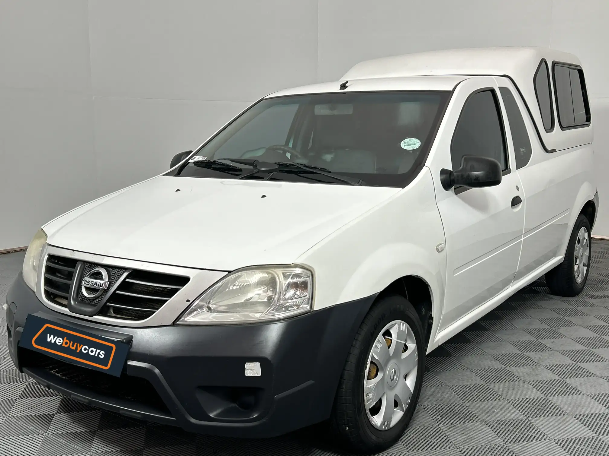 Nissan NP200