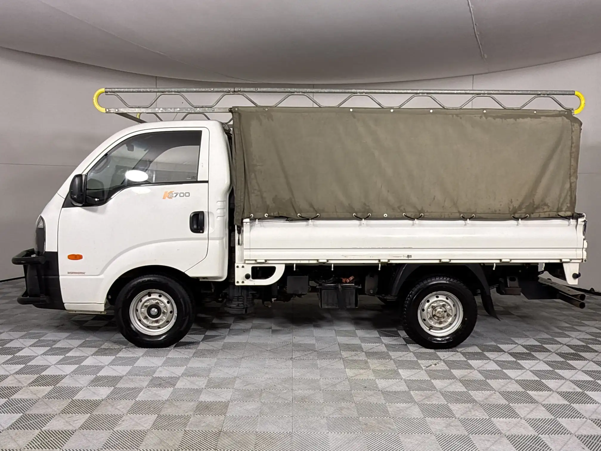 KIA K 2700