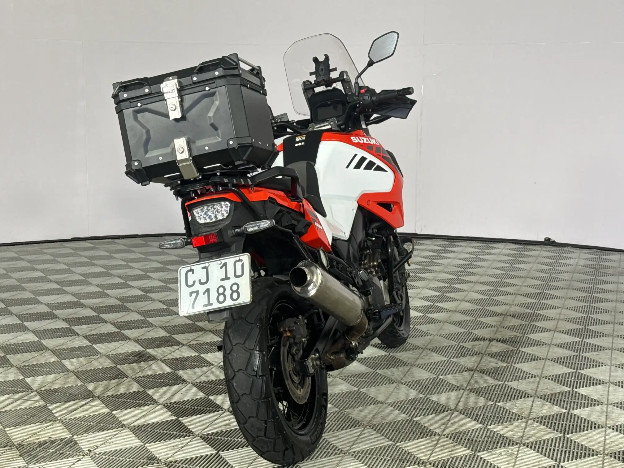 Suzuki DL