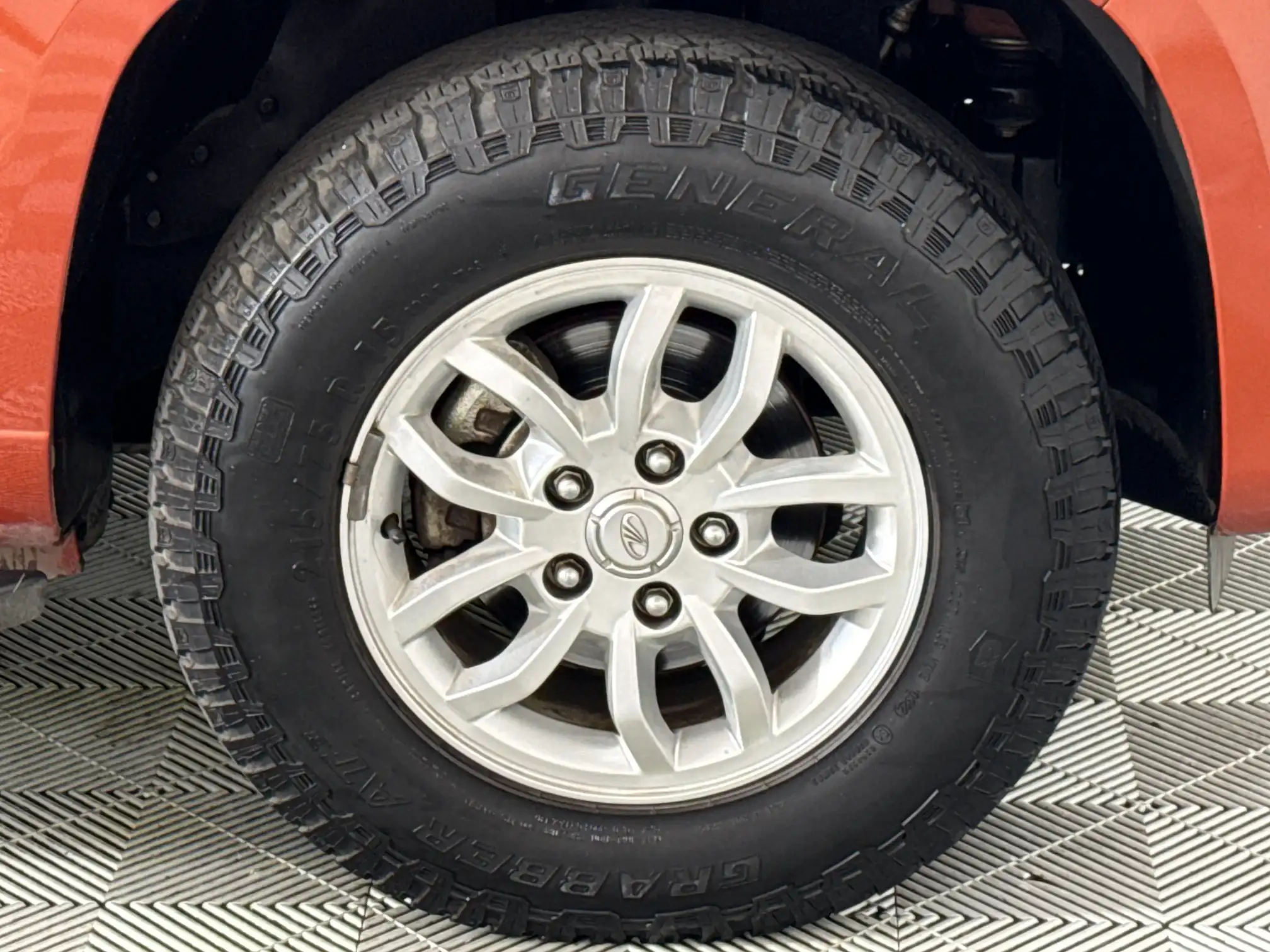Mahindra TUV