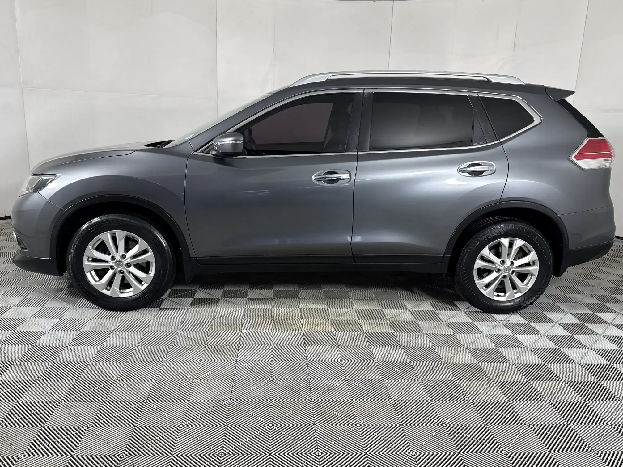 Nissan X Trail