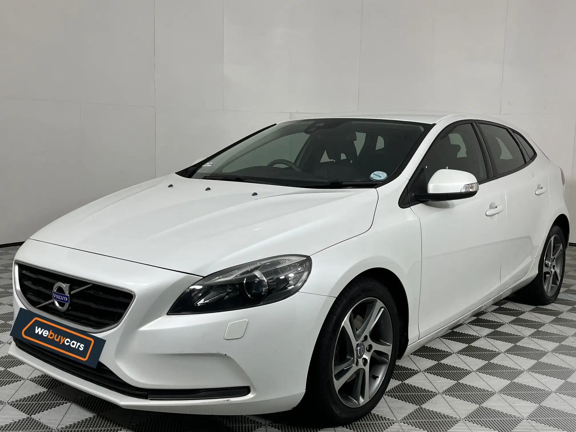 Volvo V40