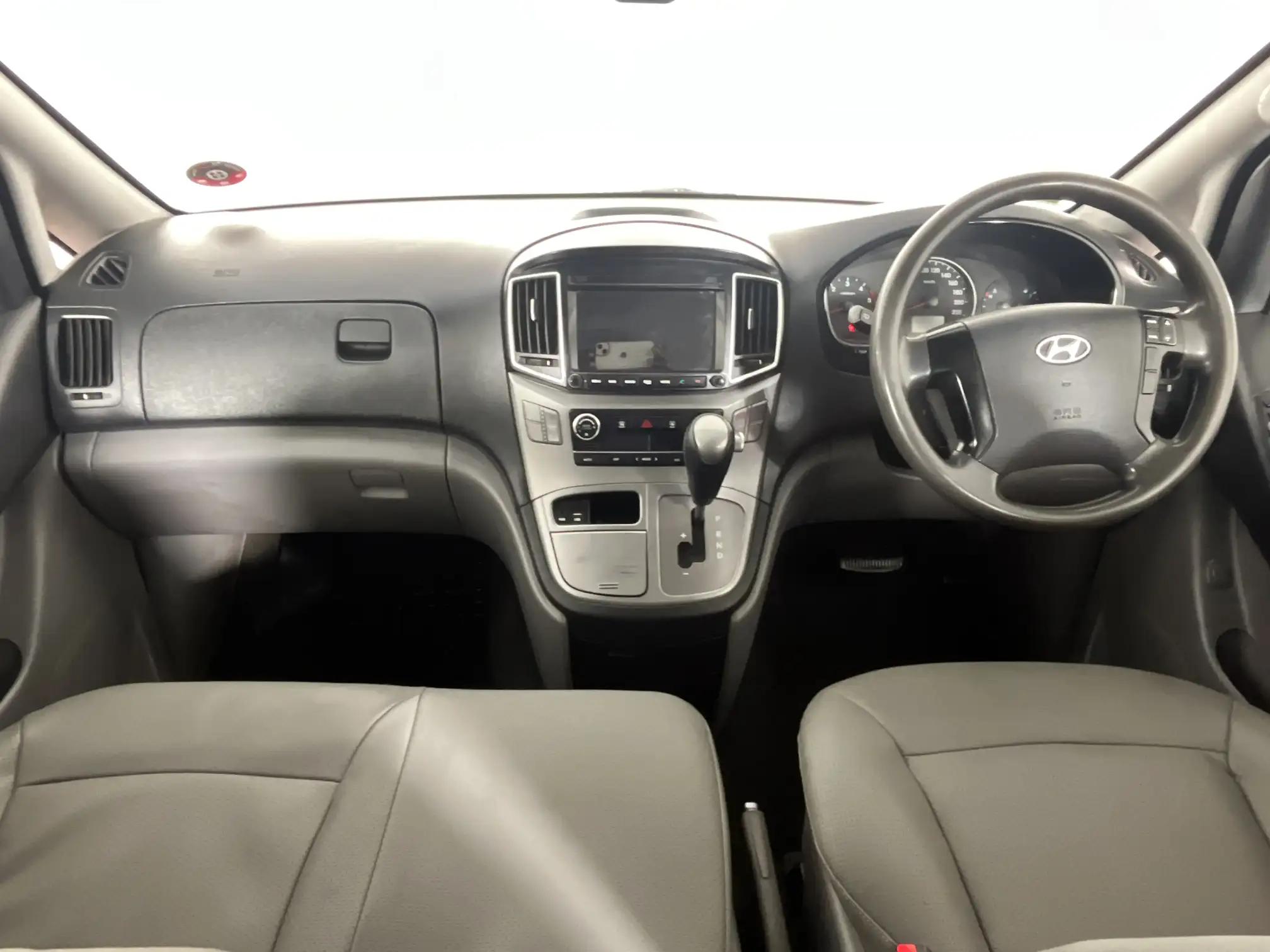 Hyundai H-1