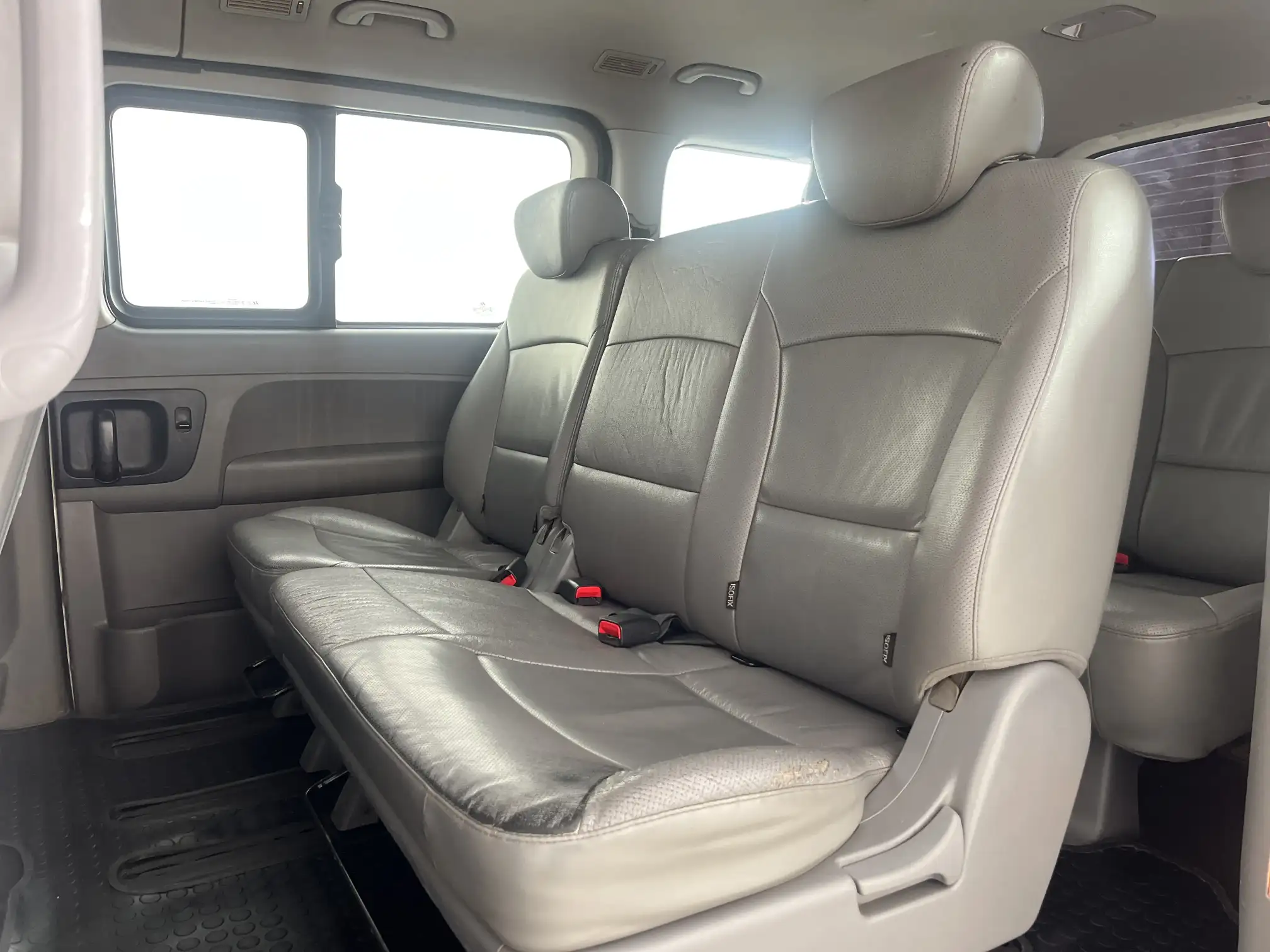 Hyundai H-1