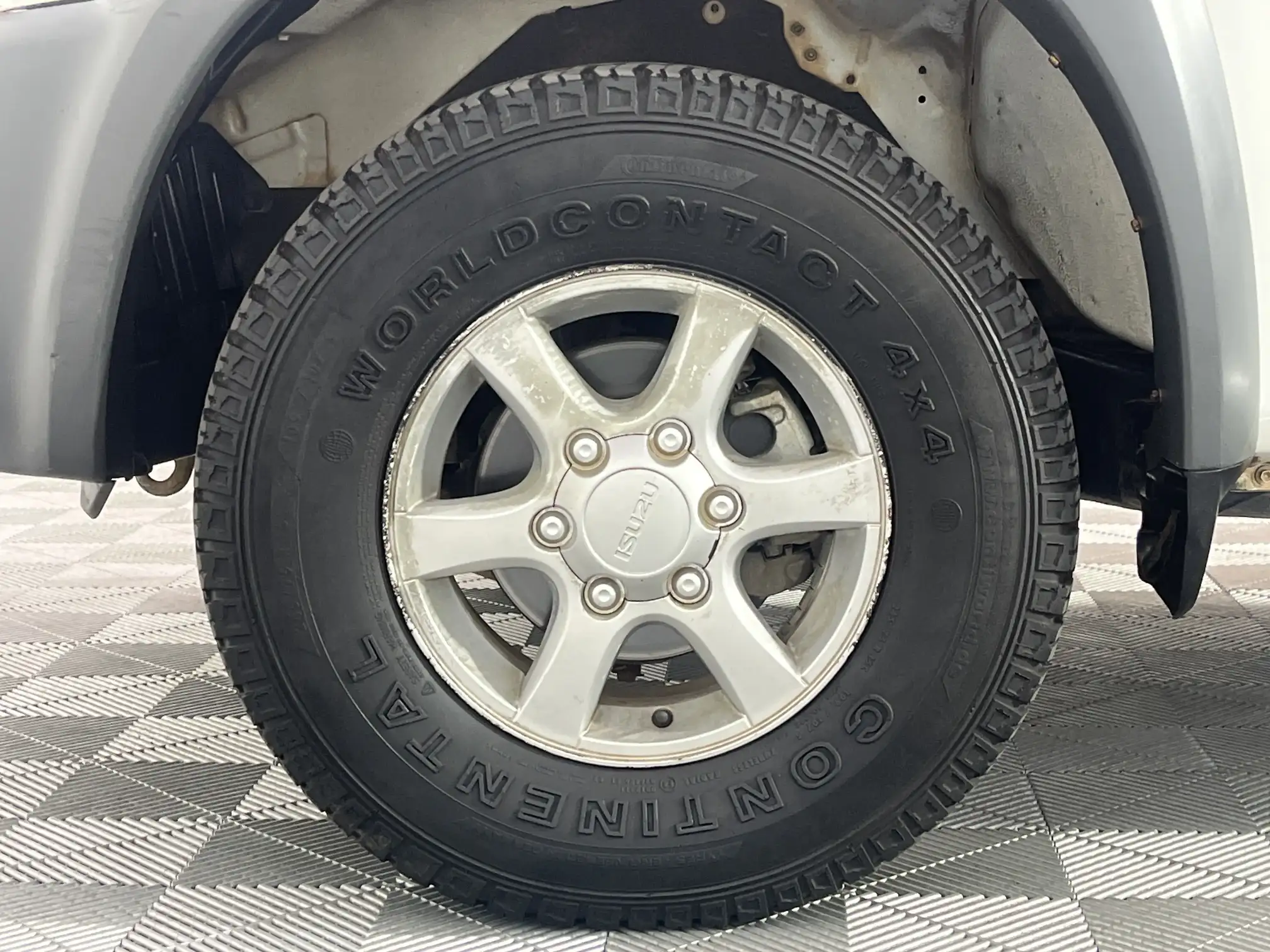 Isuzu KB