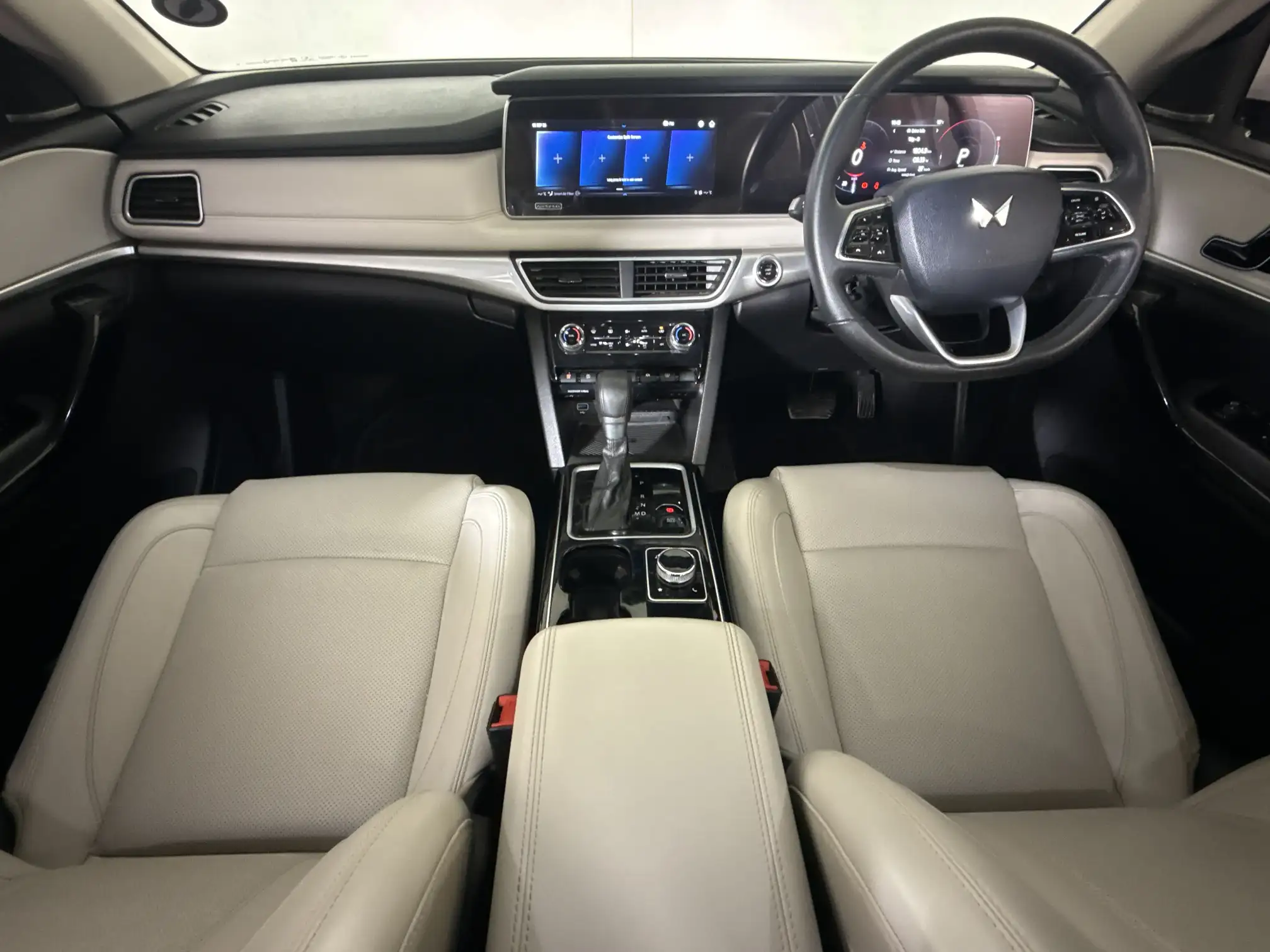 Mahindra XUV 700