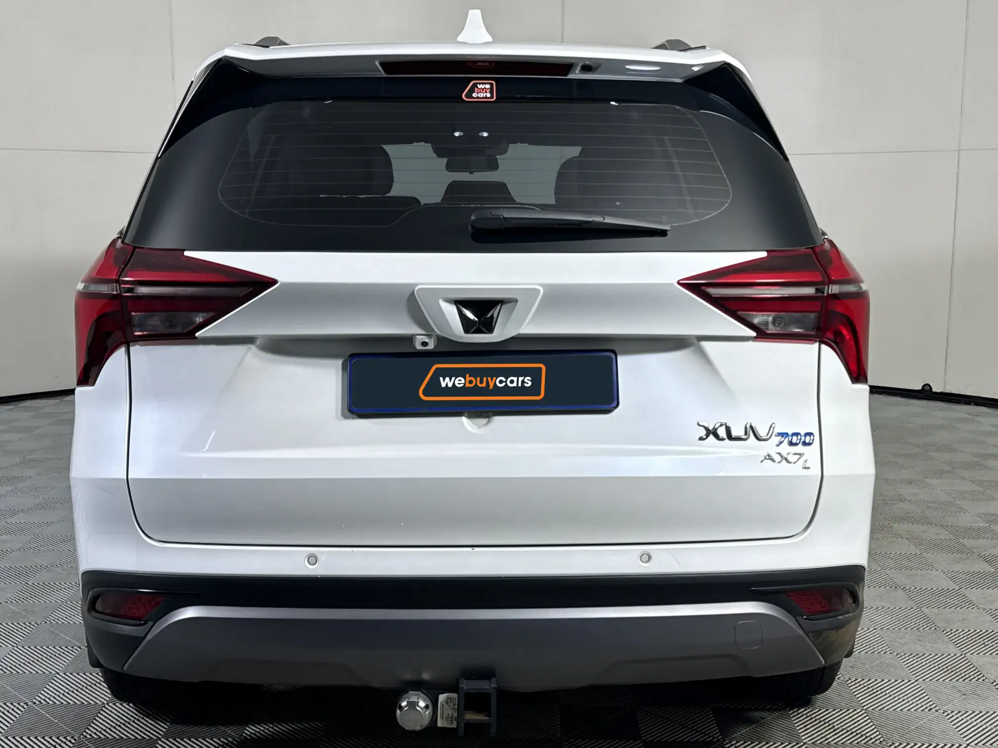 Mahindra XUV 700