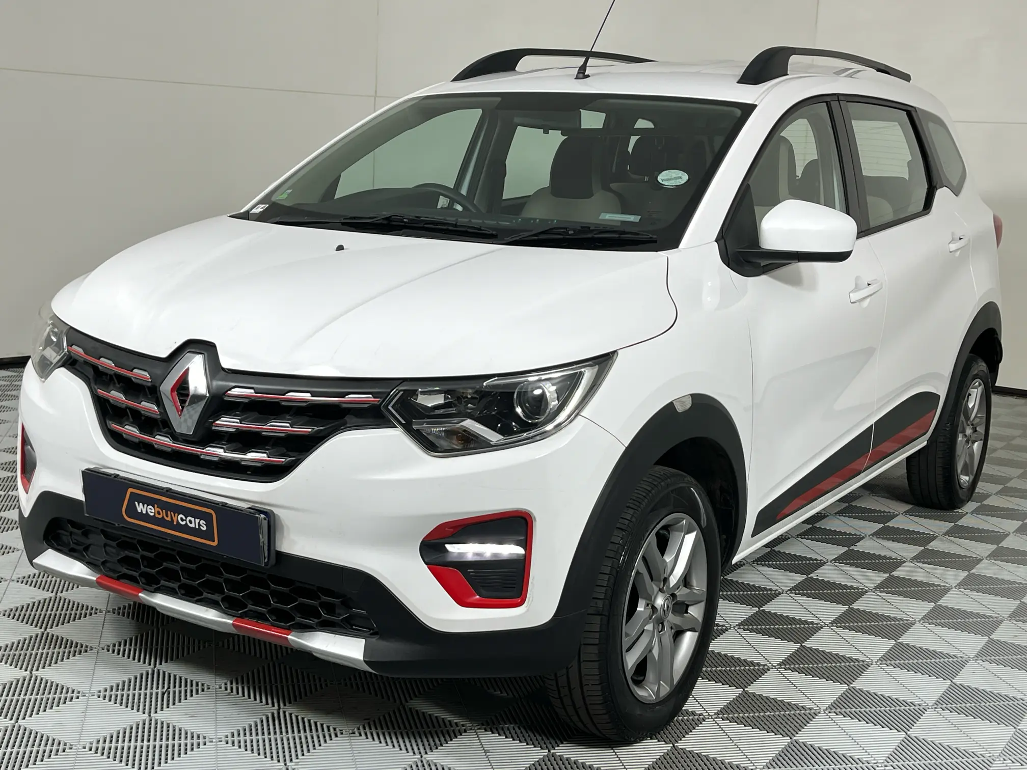 2021 Renault Triber 1.0 Prestige / Intens