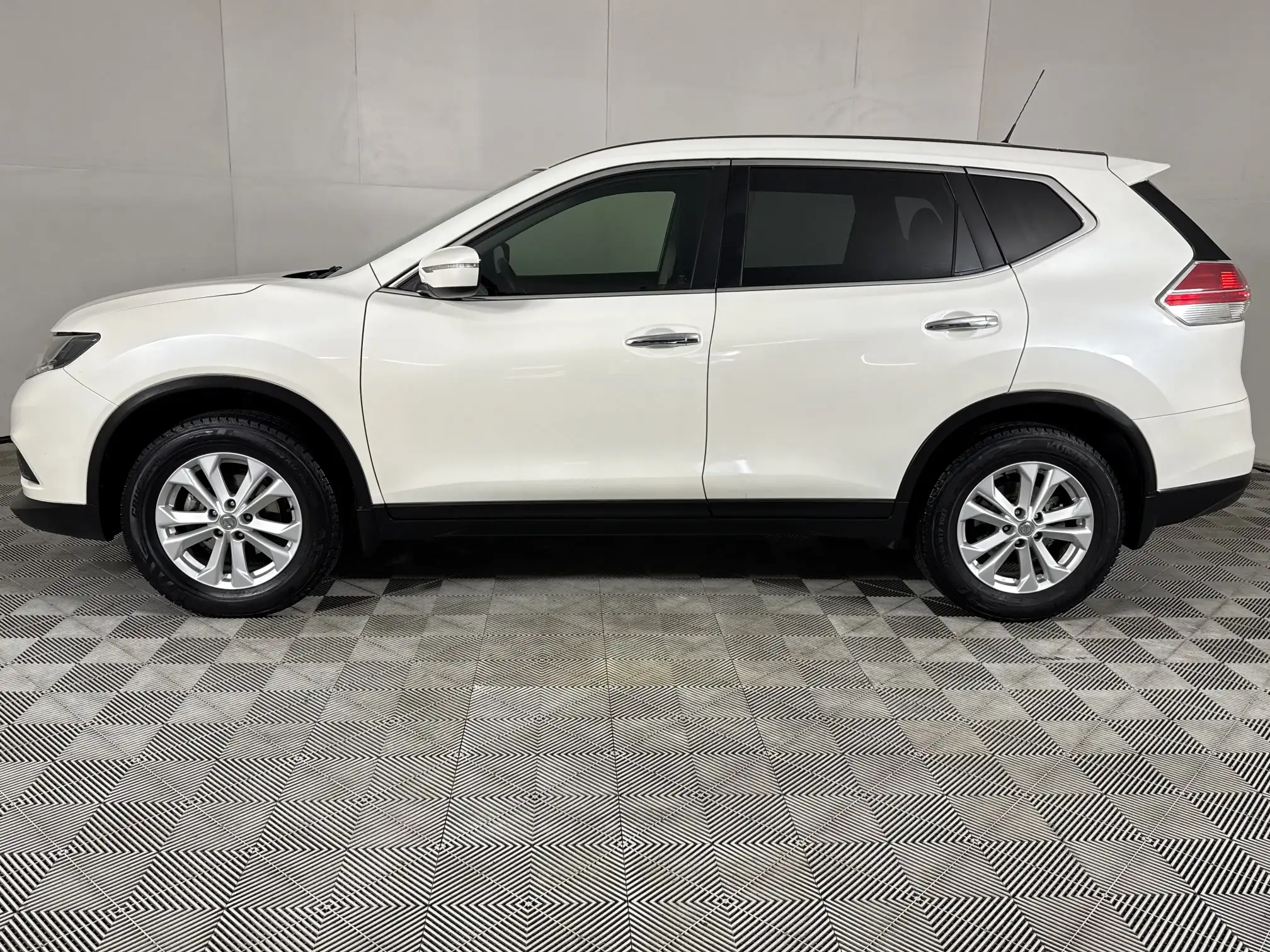 Nissan X Trail