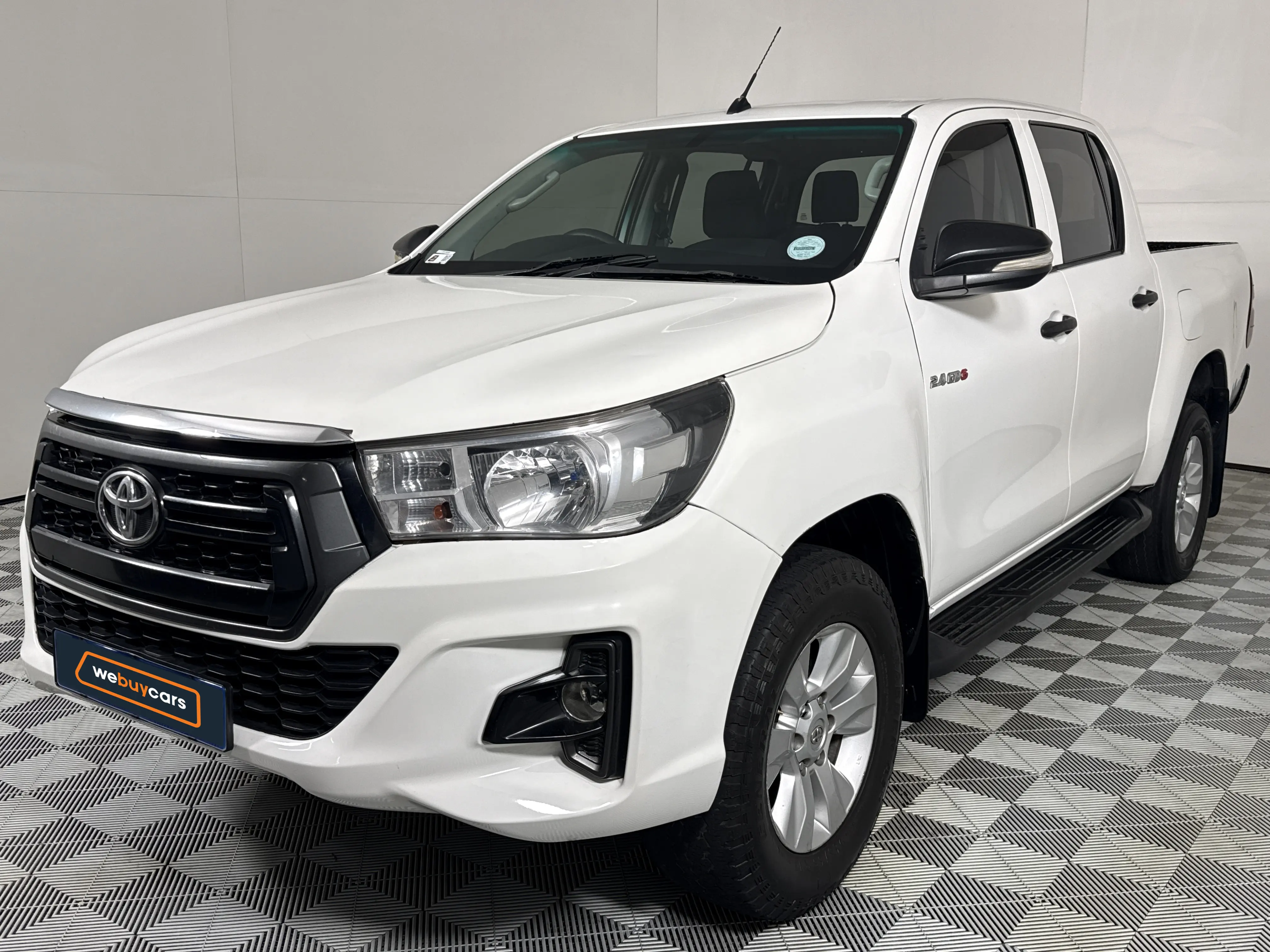 2017 Toyota Hilux 2.4 Gd-6 RB SRX Pick Up Double Cab